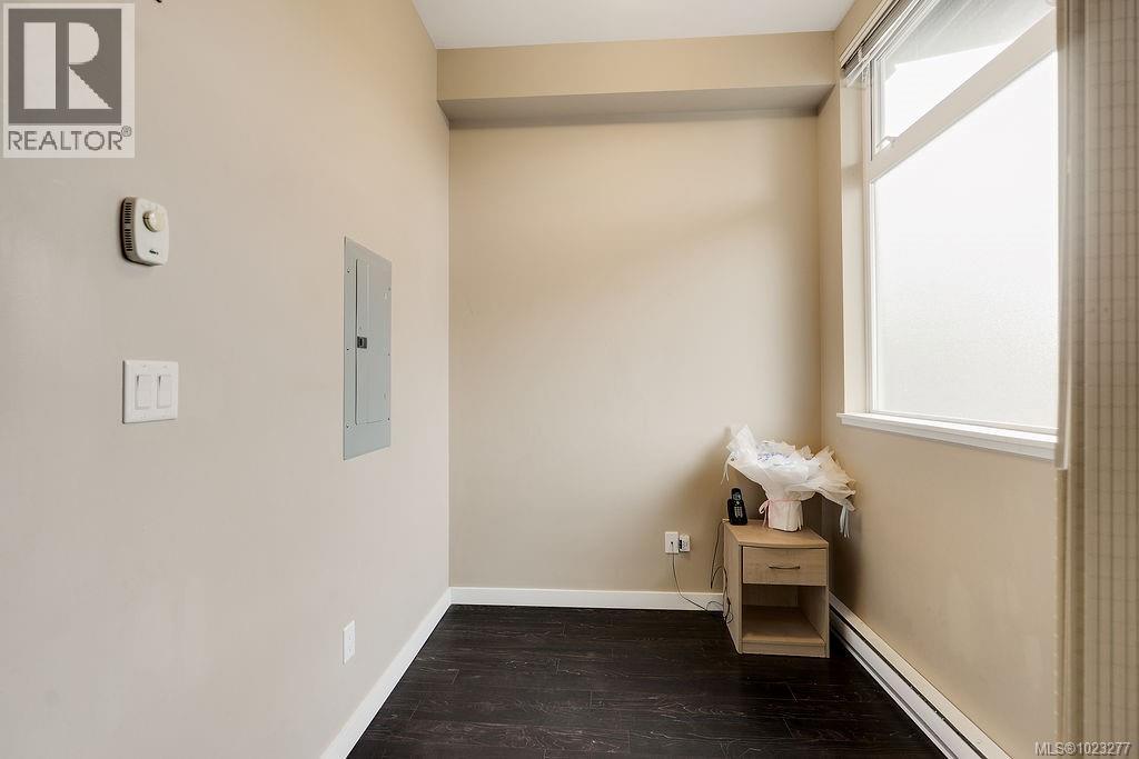 305 1121 Fort Street, Victoria