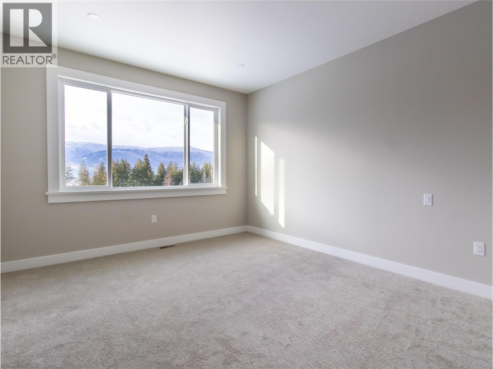  1721 9 Street Southeast, Salmon Arm