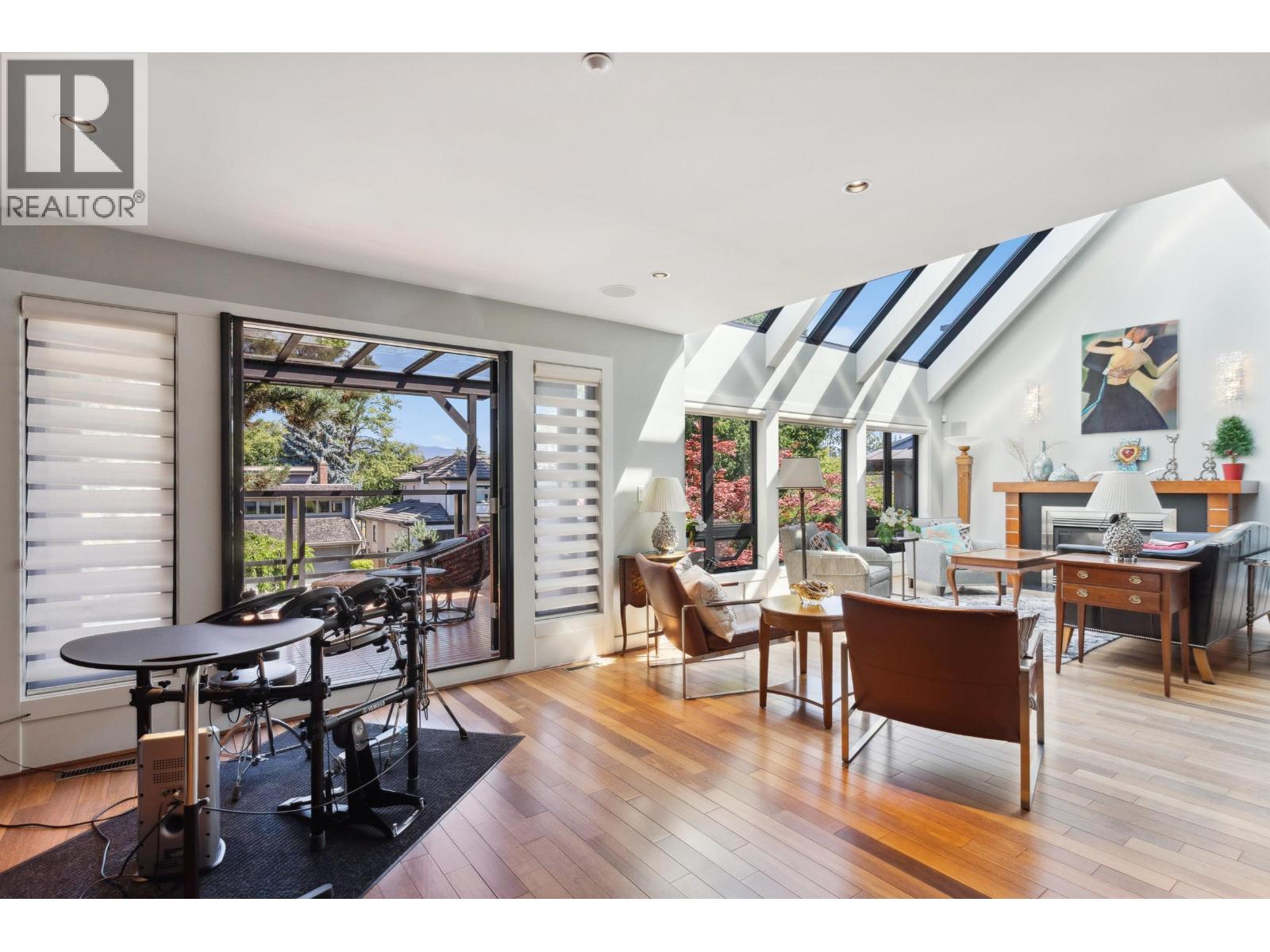 4468 W 1ST AVENUE, Vancouver