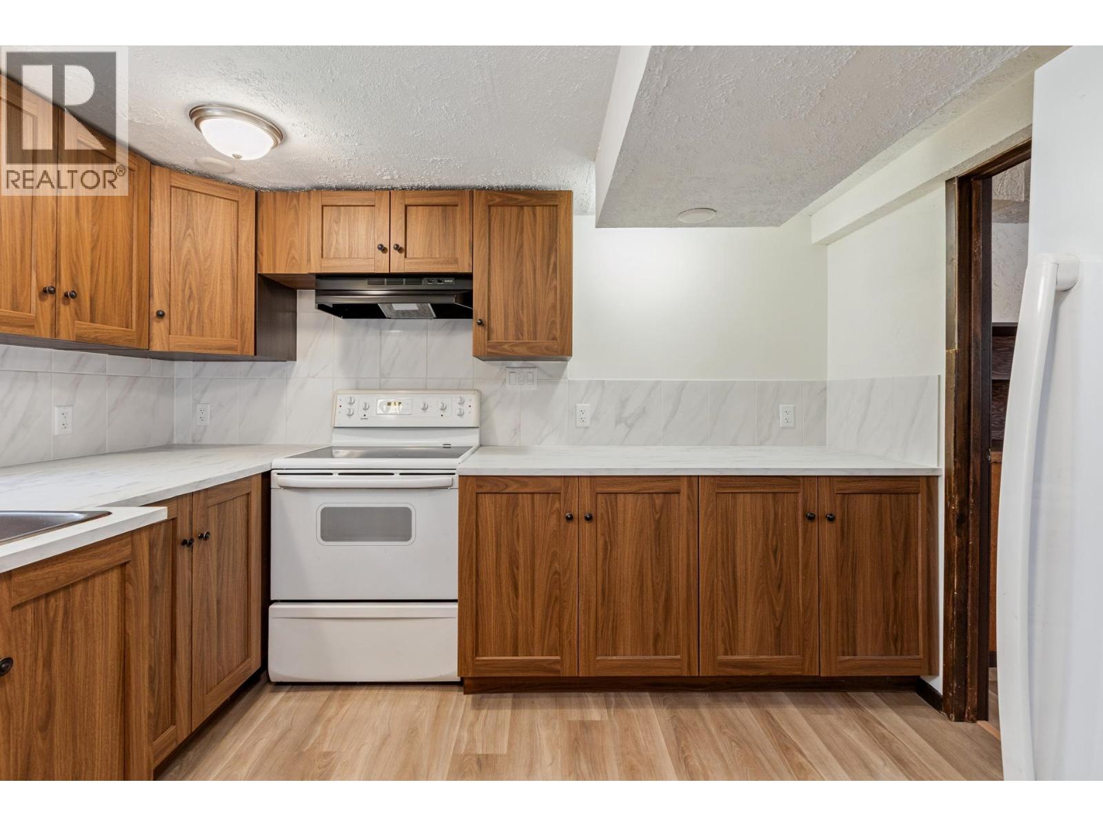 234 W WINDSOR ROAD, North Vancouver