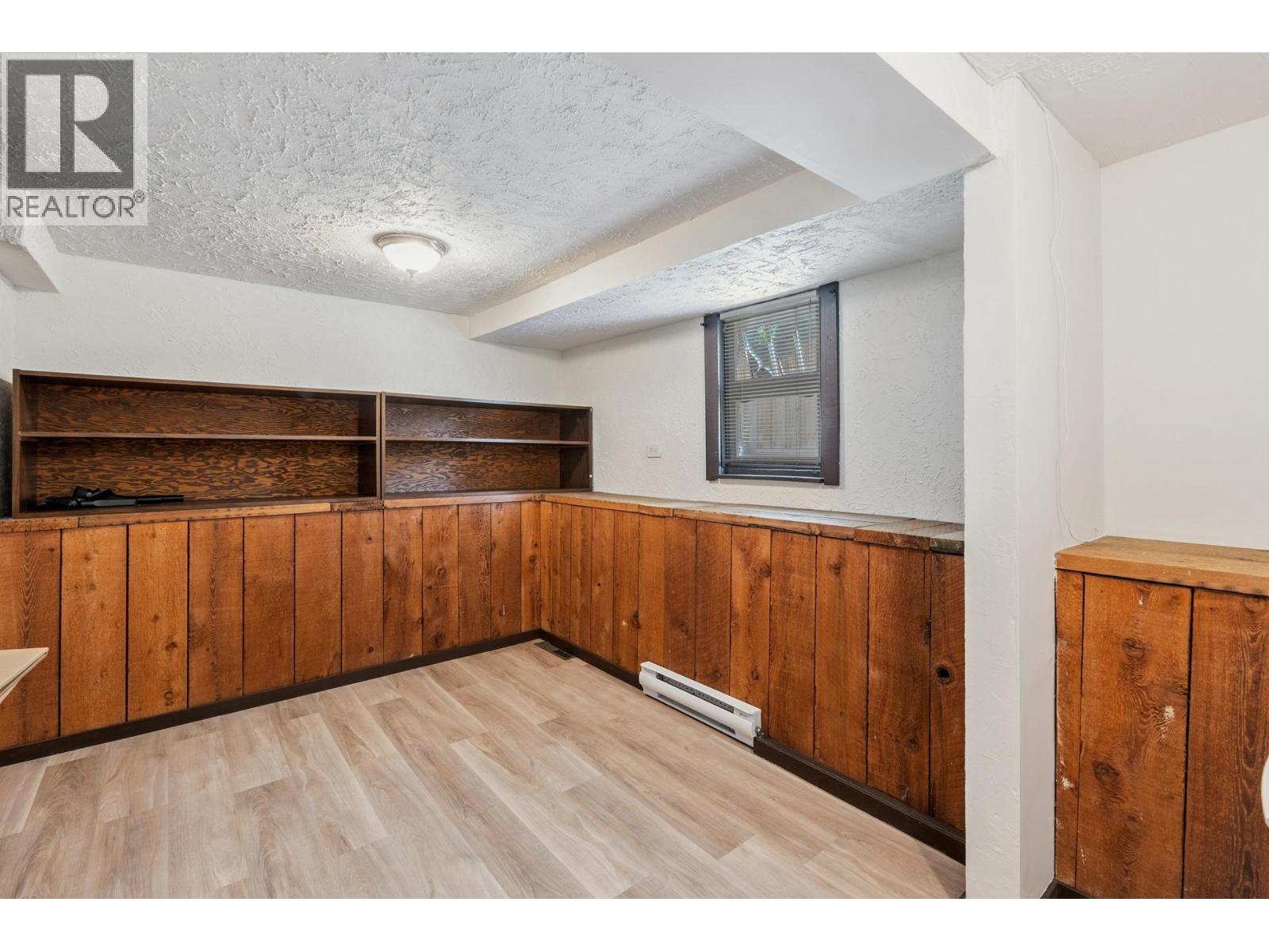 234 W WINDSOR ROAD, North Vancouver