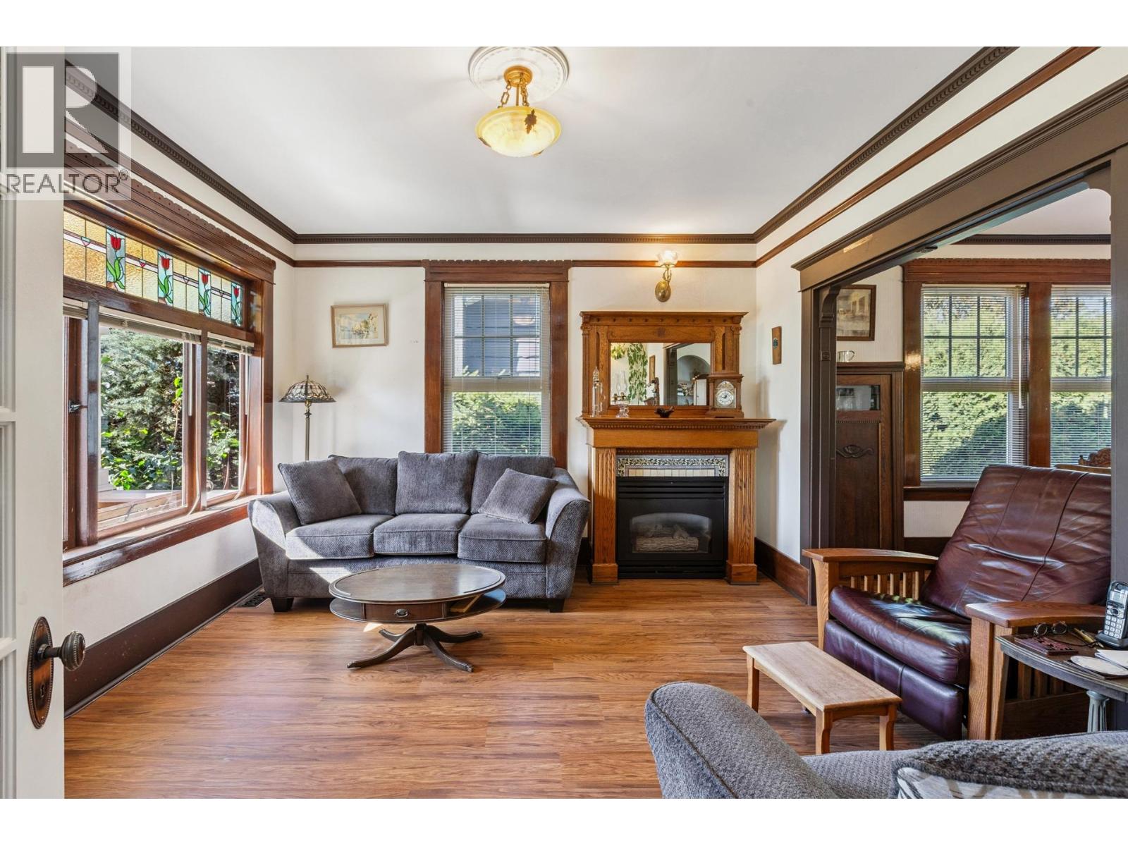 234 W WINDSOR ROAD, North Vancouver