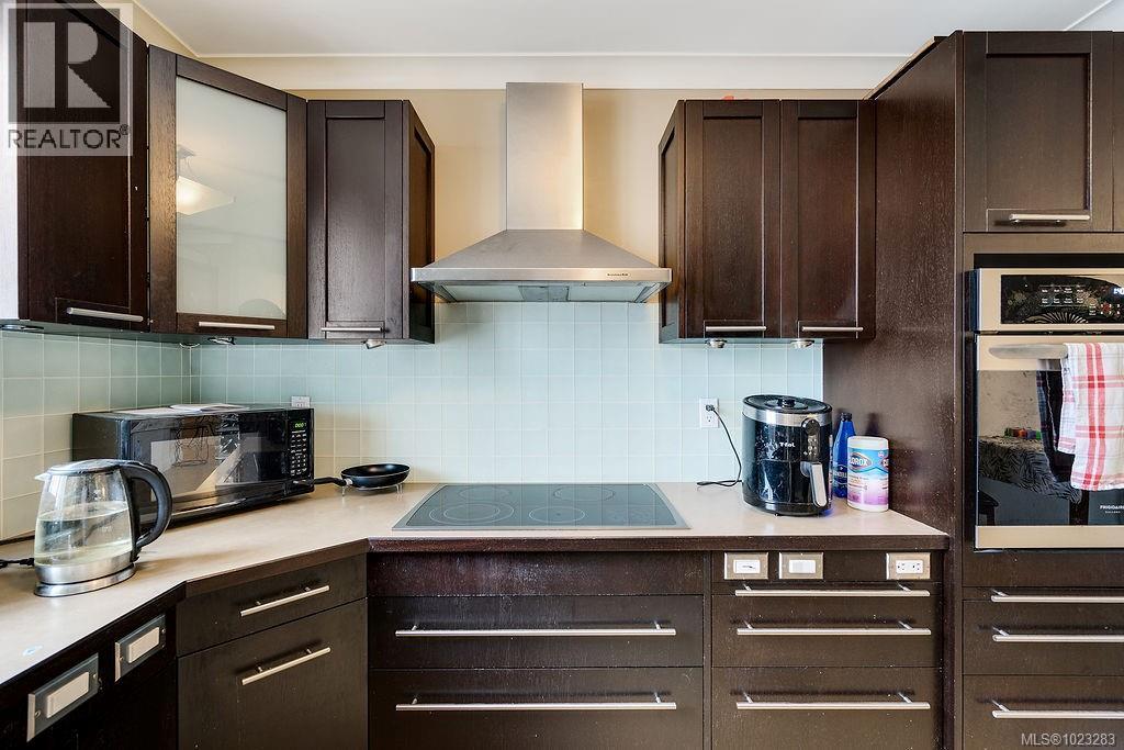 1003 1034 Johnson Street, Victoria