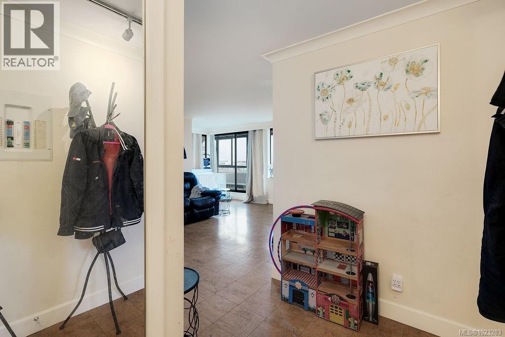 1003 1034 Johnson Street, Victoria