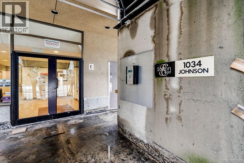 1003 1034 Johnson Street, Victoria