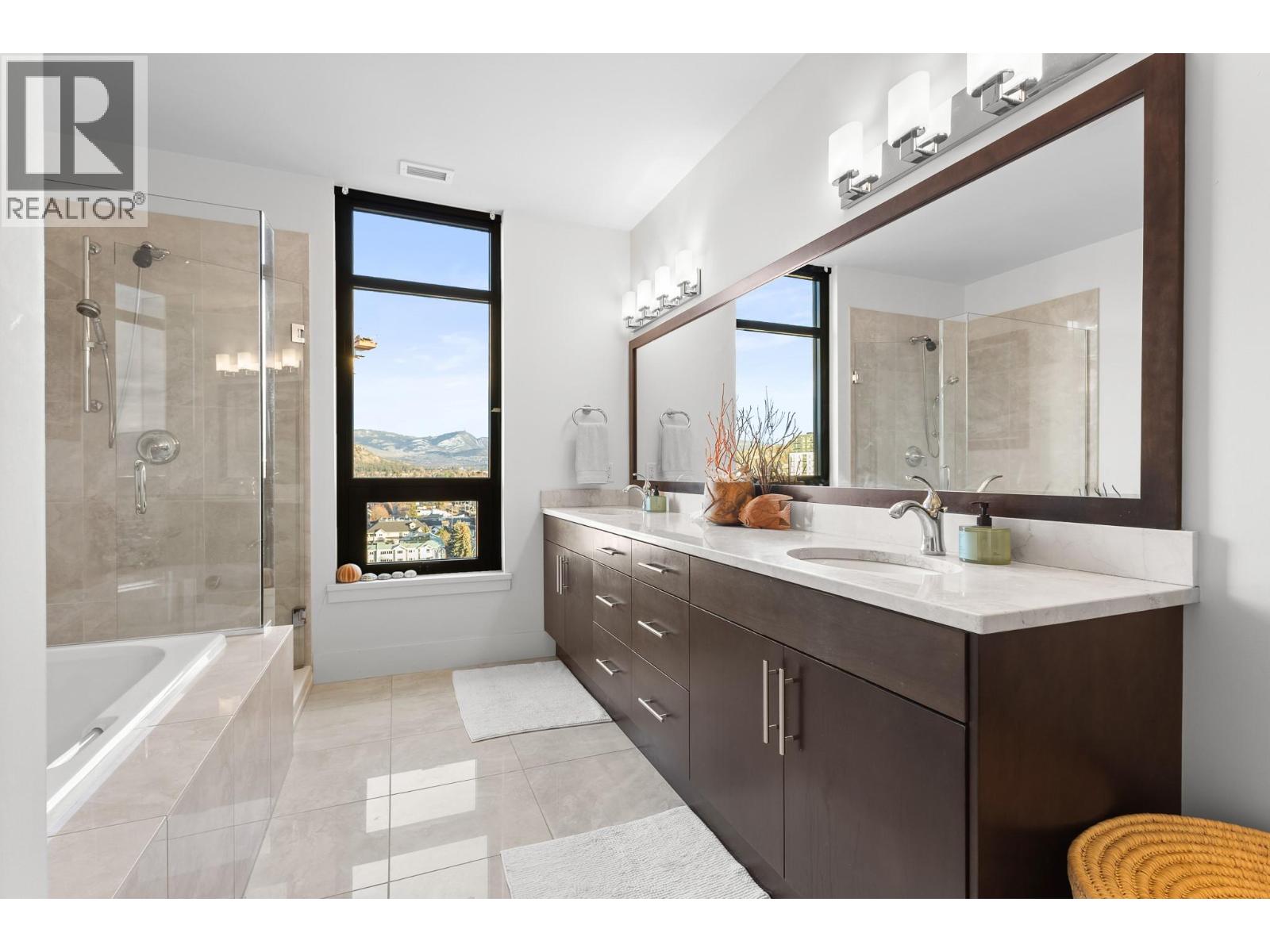 1202 1395 Ellis Street, Kelowna