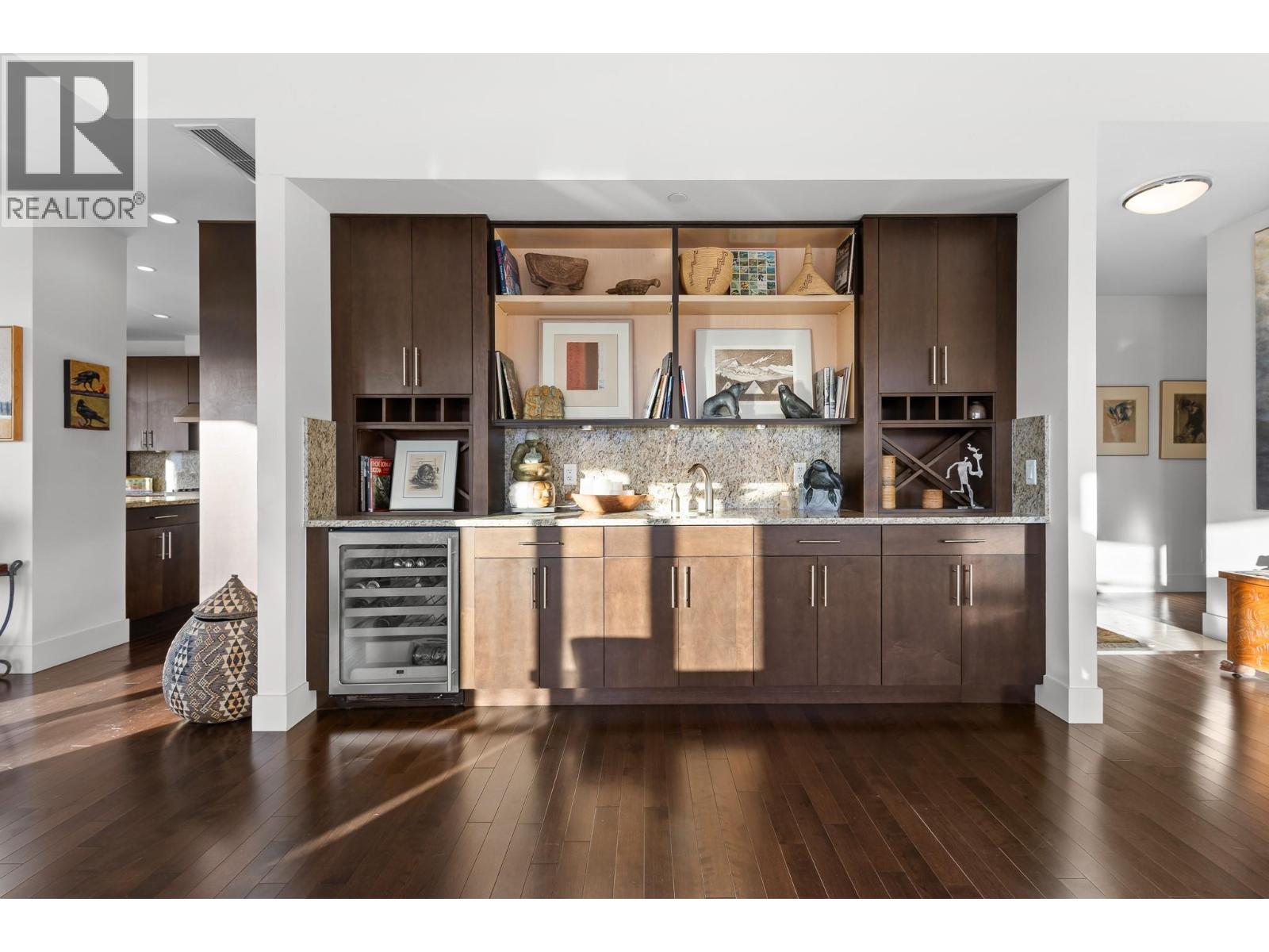 1202 1395 Ellis Street, Kelowna