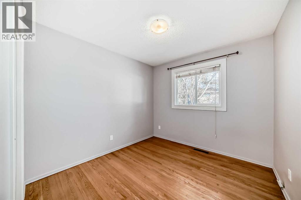 Single Family House Bungalow for Sale in  Meota Road NE Mayland Heights Calgary 