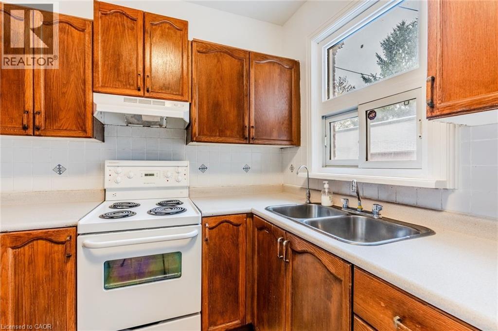 49 MYRTLE AVENUE - 8