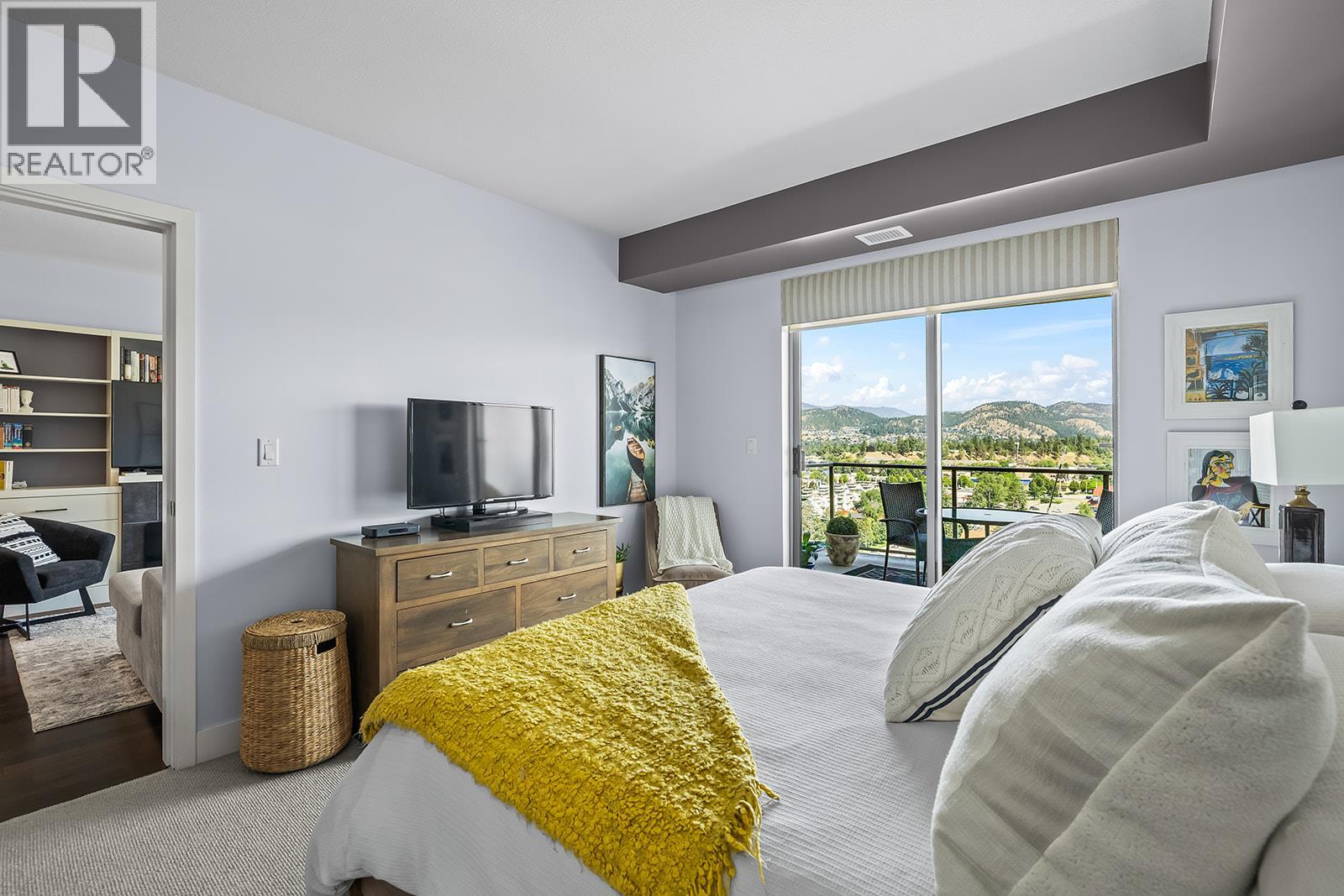 1208 2040 Springfield Road, Kelowna