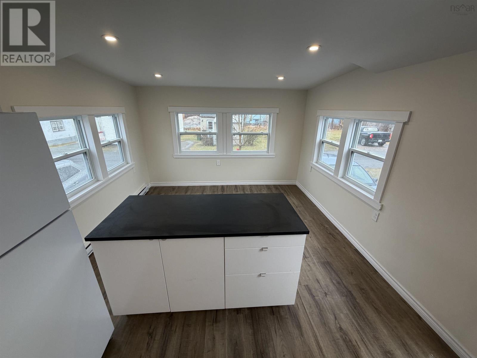 Property 4 of 10 of 10 Christina Lane