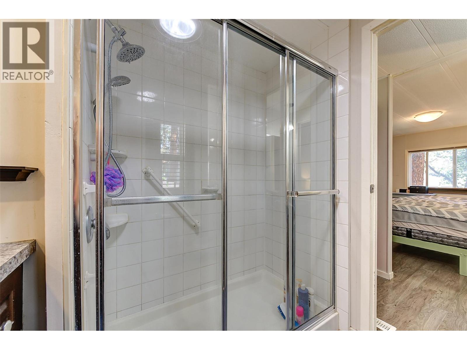 30 1860 Boucherie Road, Westbank