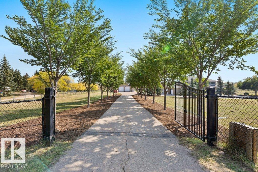 26109B MEADOWVIEW DR, Rural Sturgeon County