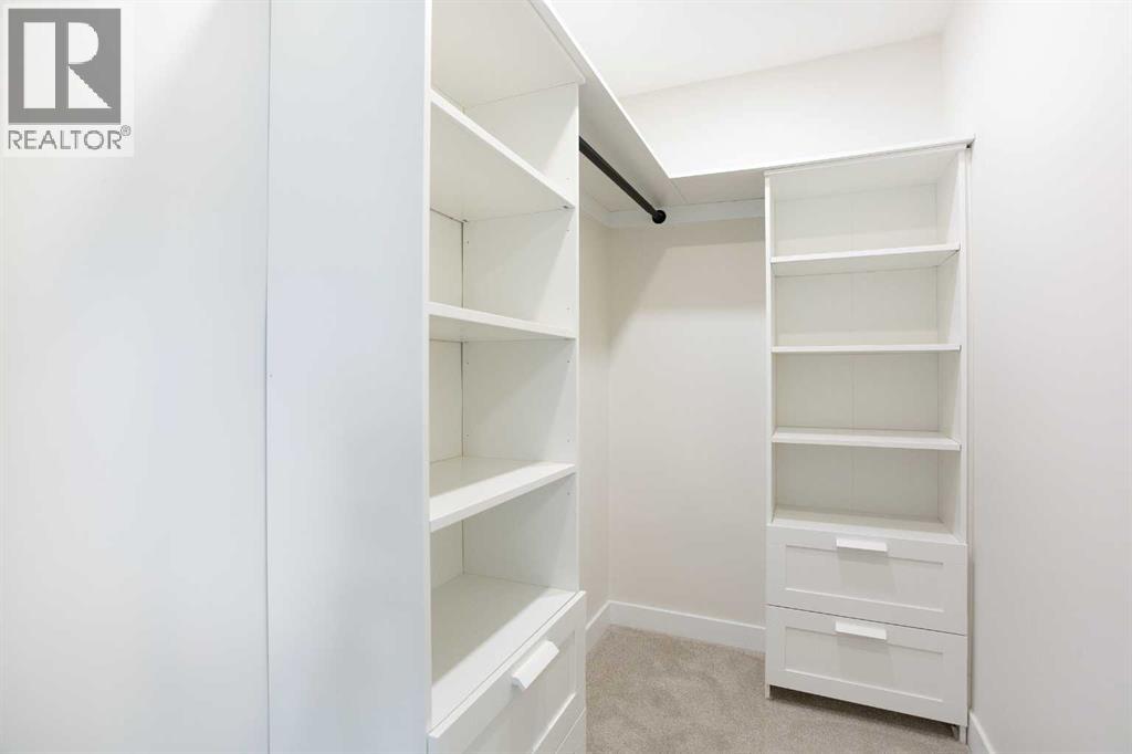 Single Family House for Sale in  Hawkwood Crescent NW Hawkwood Calgary 