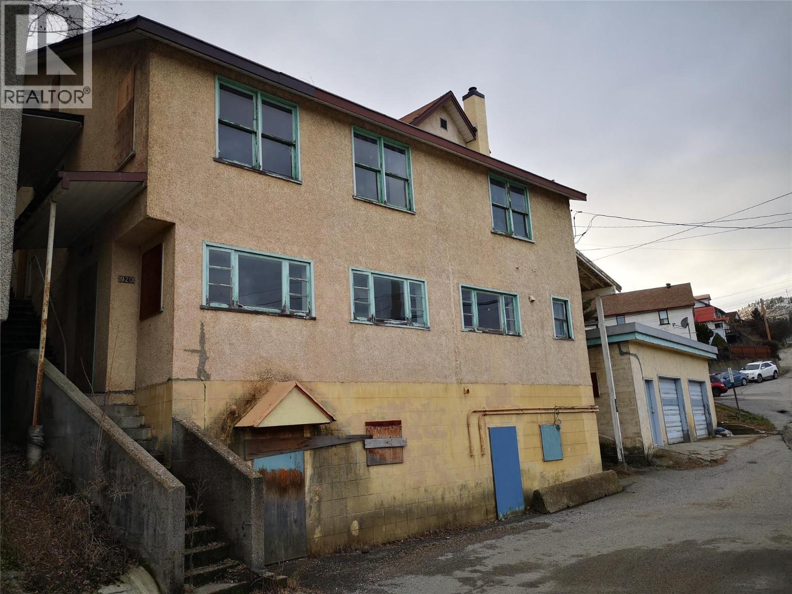 920 Glover Road, Trail