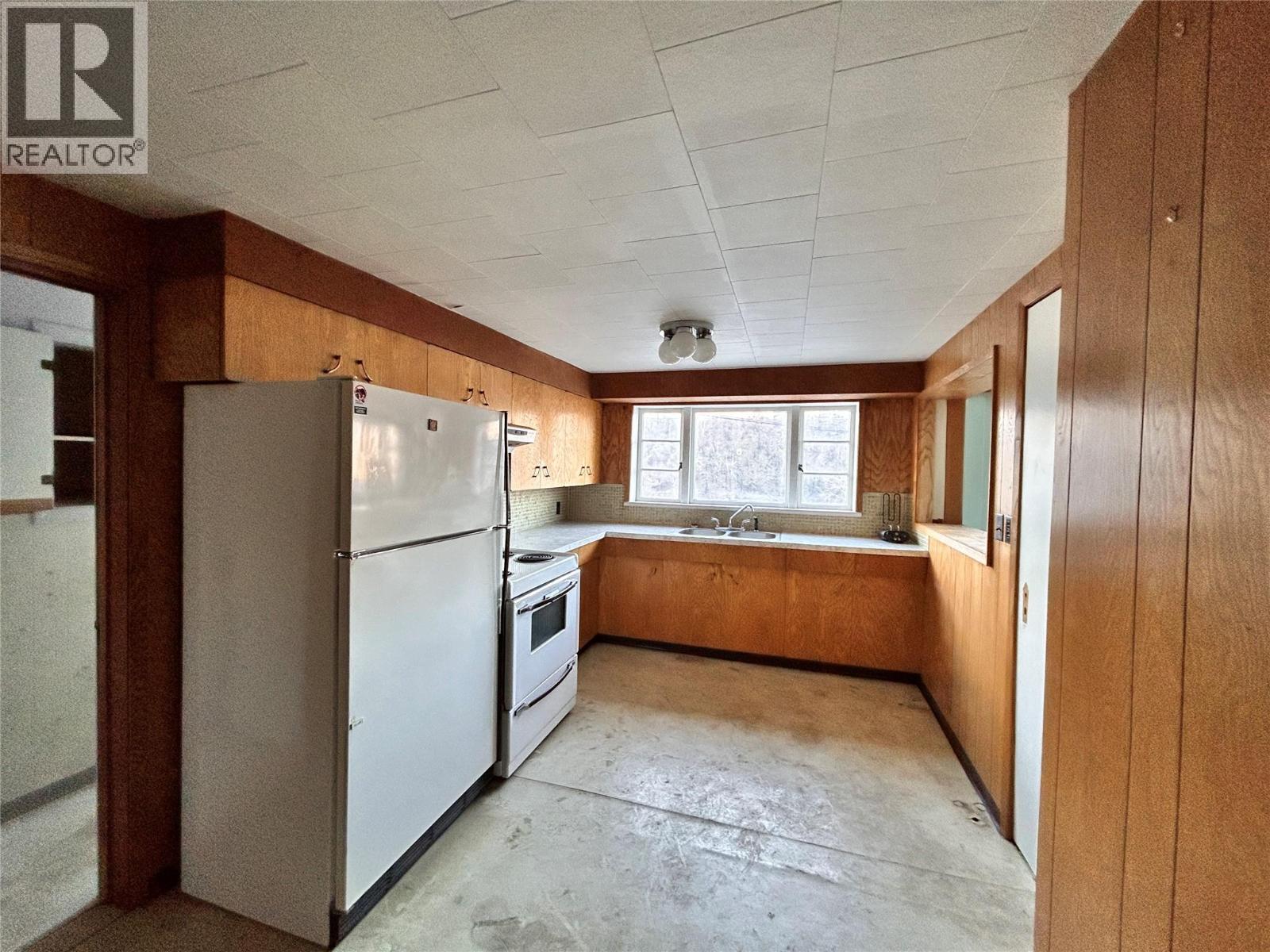 920 Glover Road, Trail