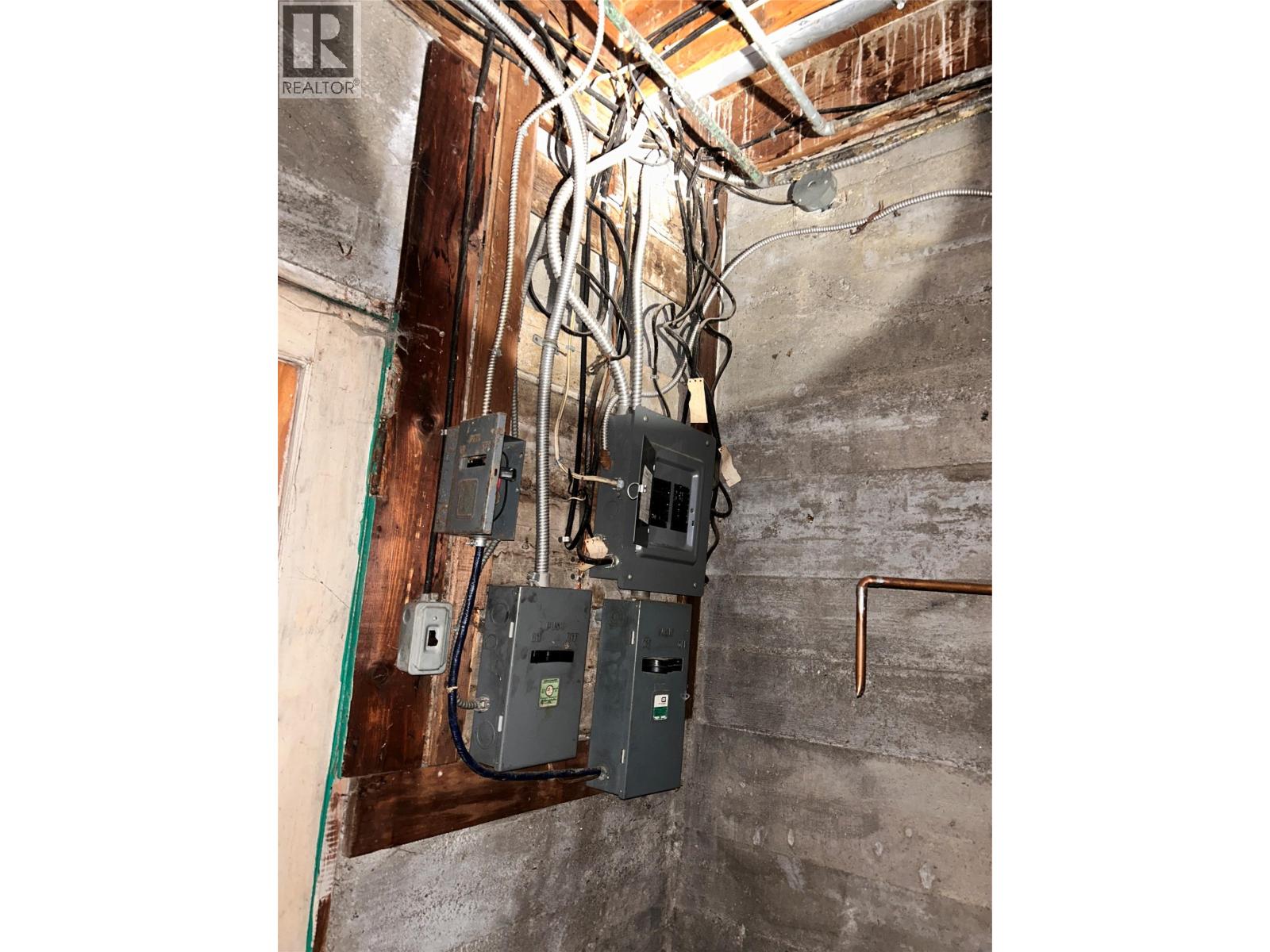 920 Glover Road, Trail