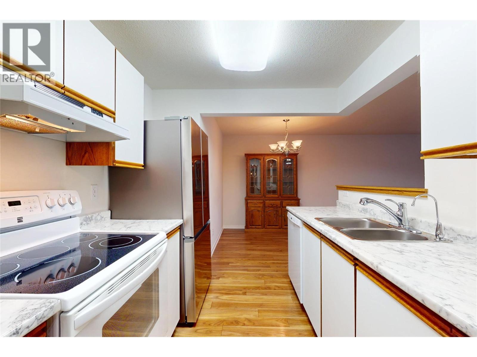 201 780 Houghton Road, Kelowna