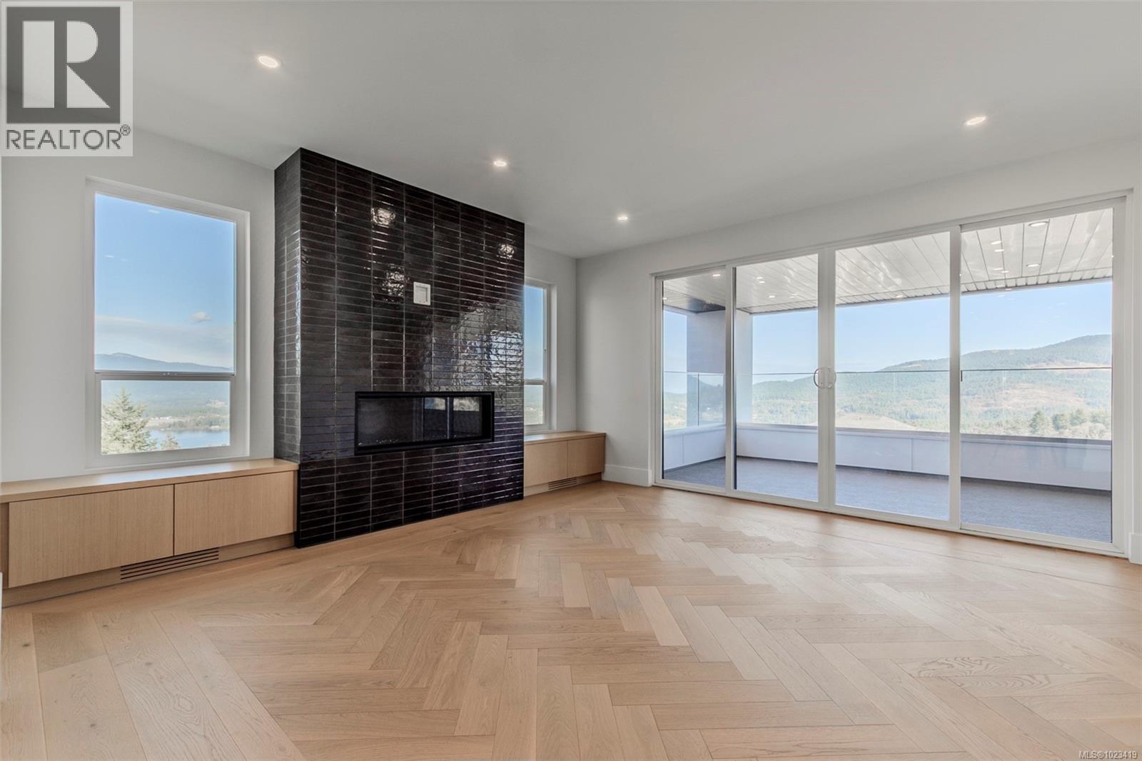 1272 KINGSVIEW RD - 21