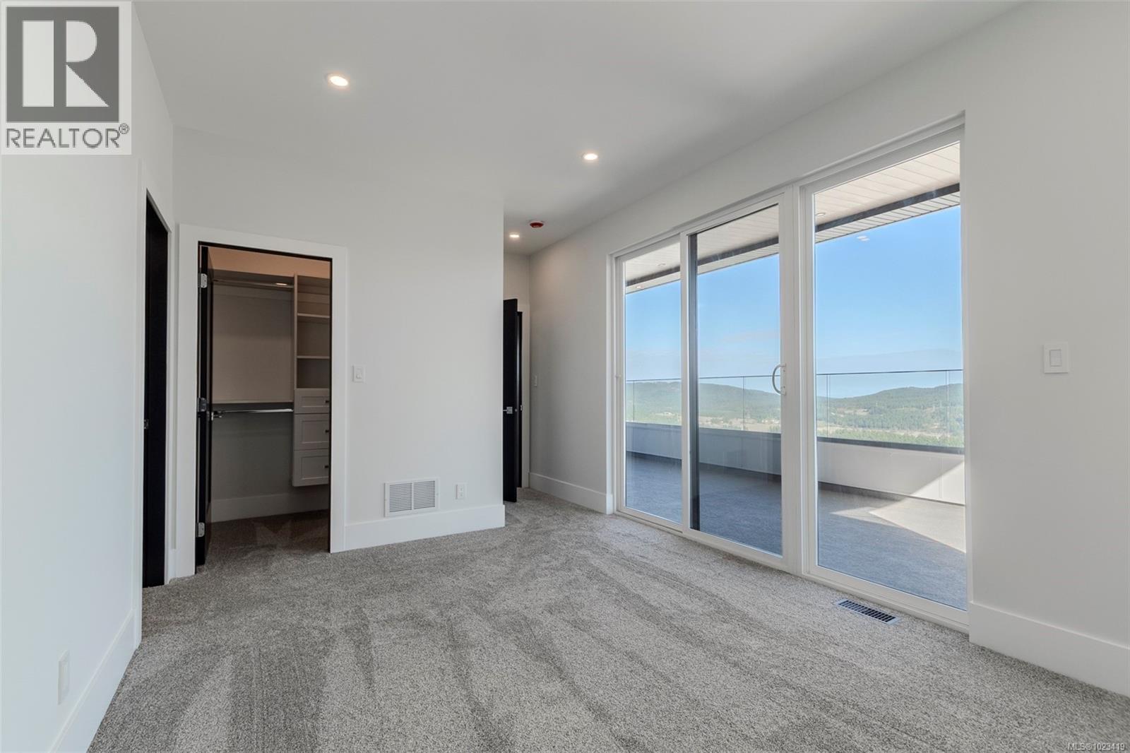 1272 KINGSVIEW RD - 36