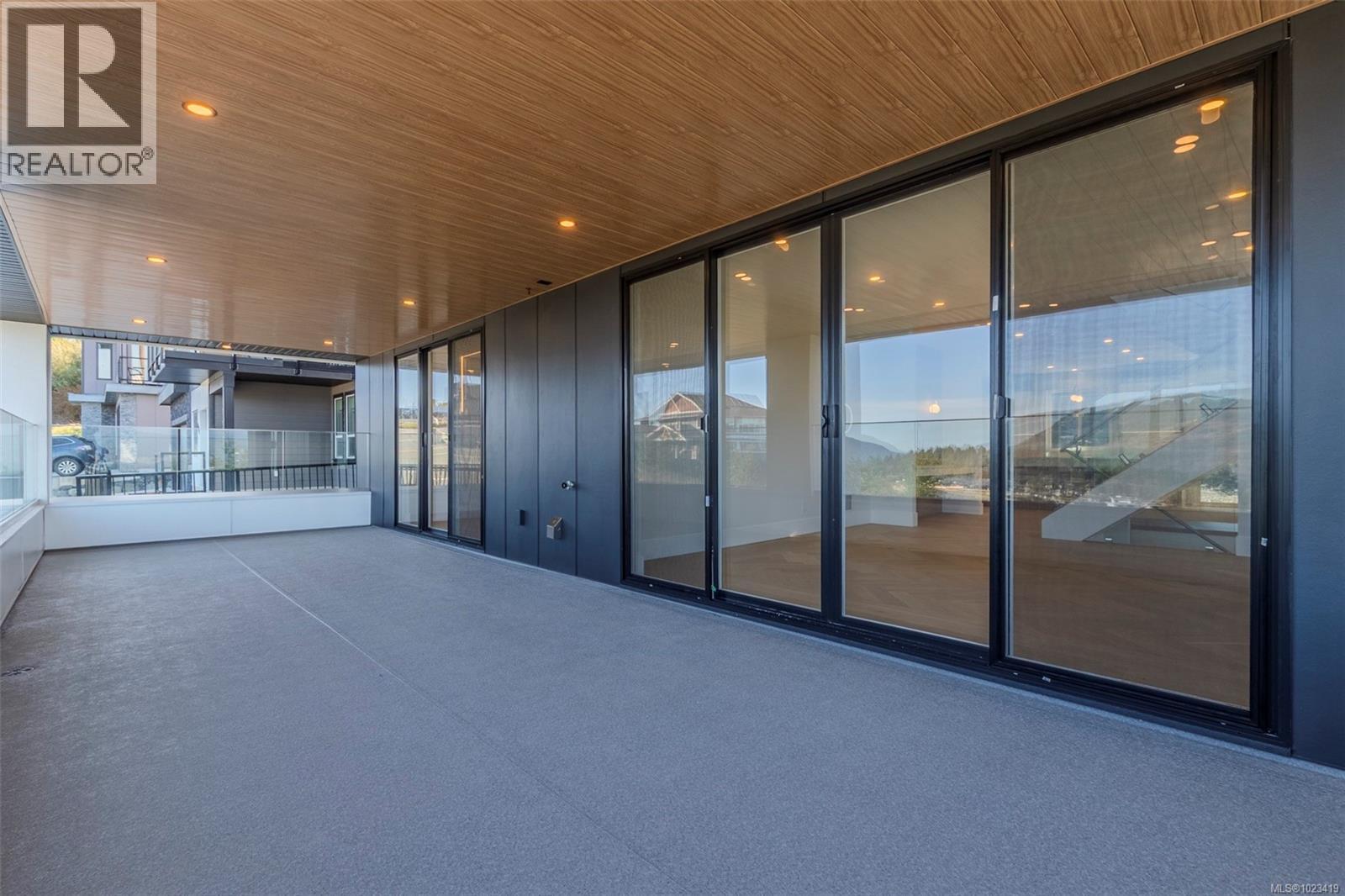 1272 KINGSVIEW RD - 42