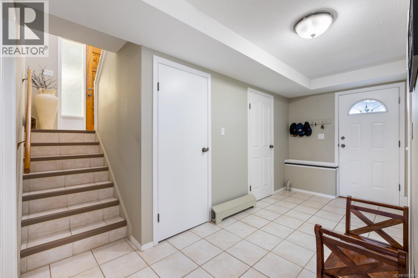 6348 Eagles Dr, Courtenay