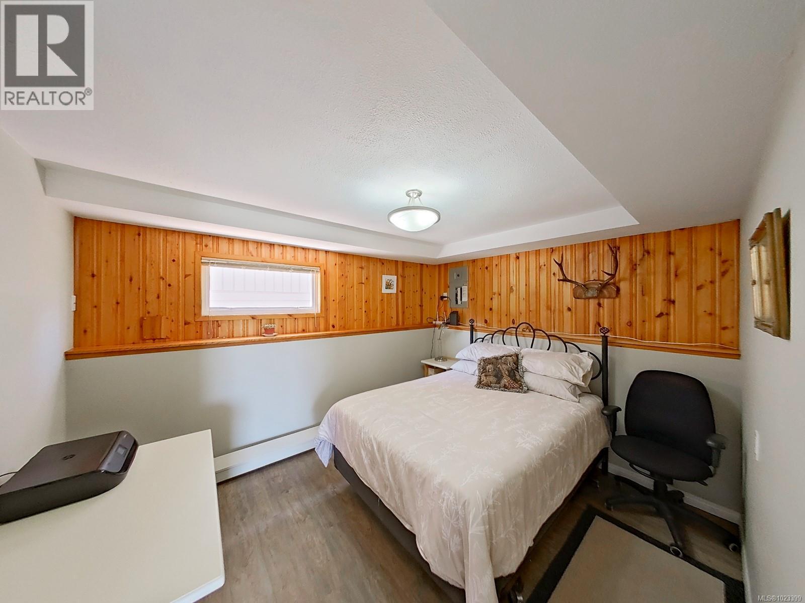 6348 Eagles Dr, Courtenay