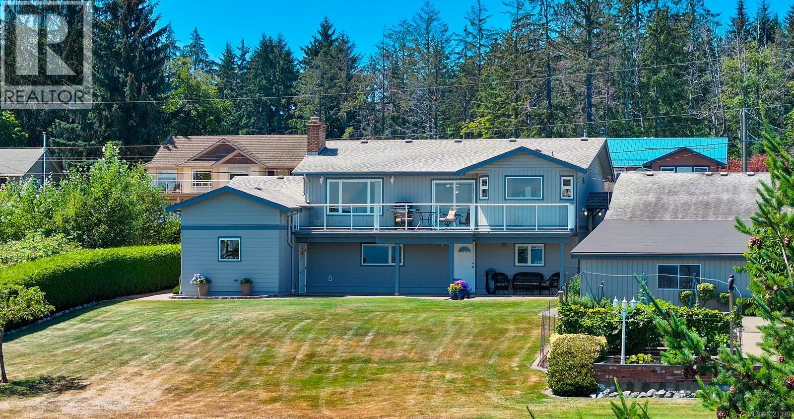 6348 Eagles Dr, Courtenay