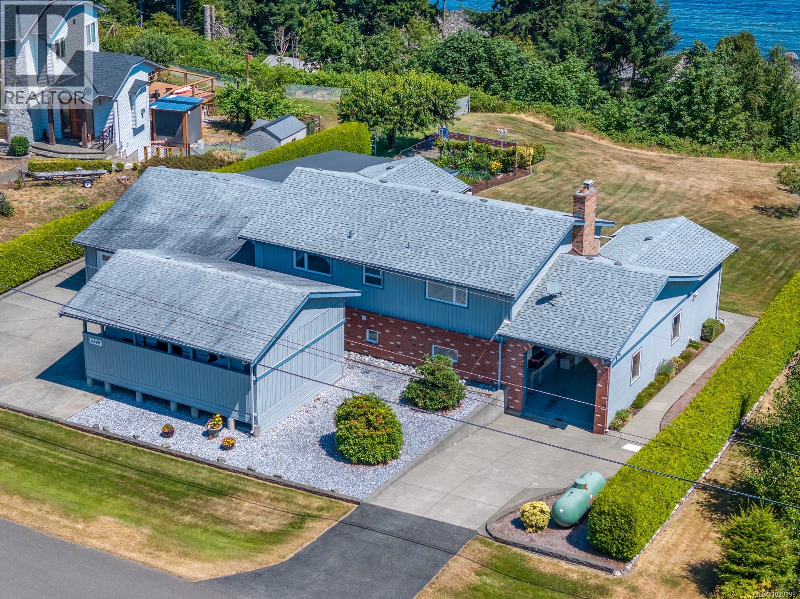 6348 Eagles Dr, Courtenay