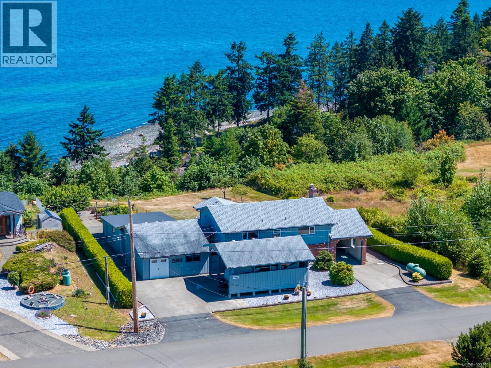 6348 Eagles Dr, Courtenay