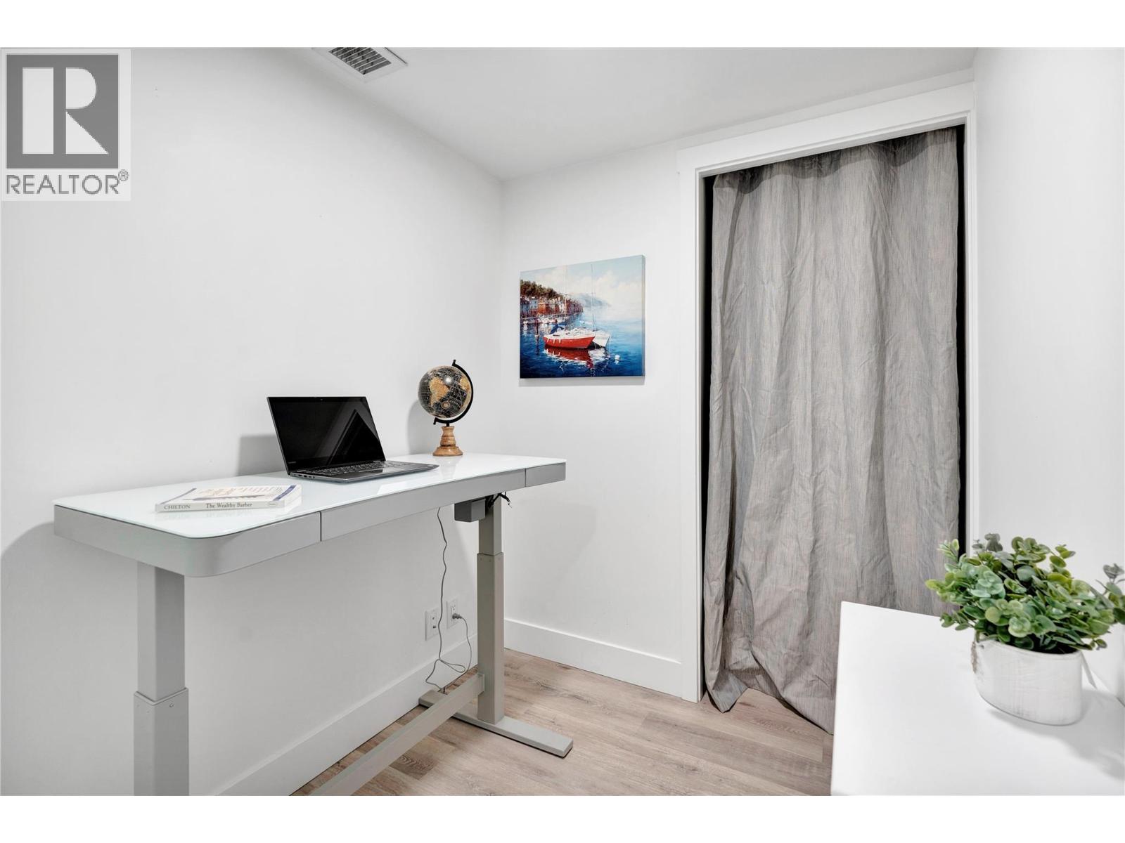 703 1588 Ellis Street, Kelowna