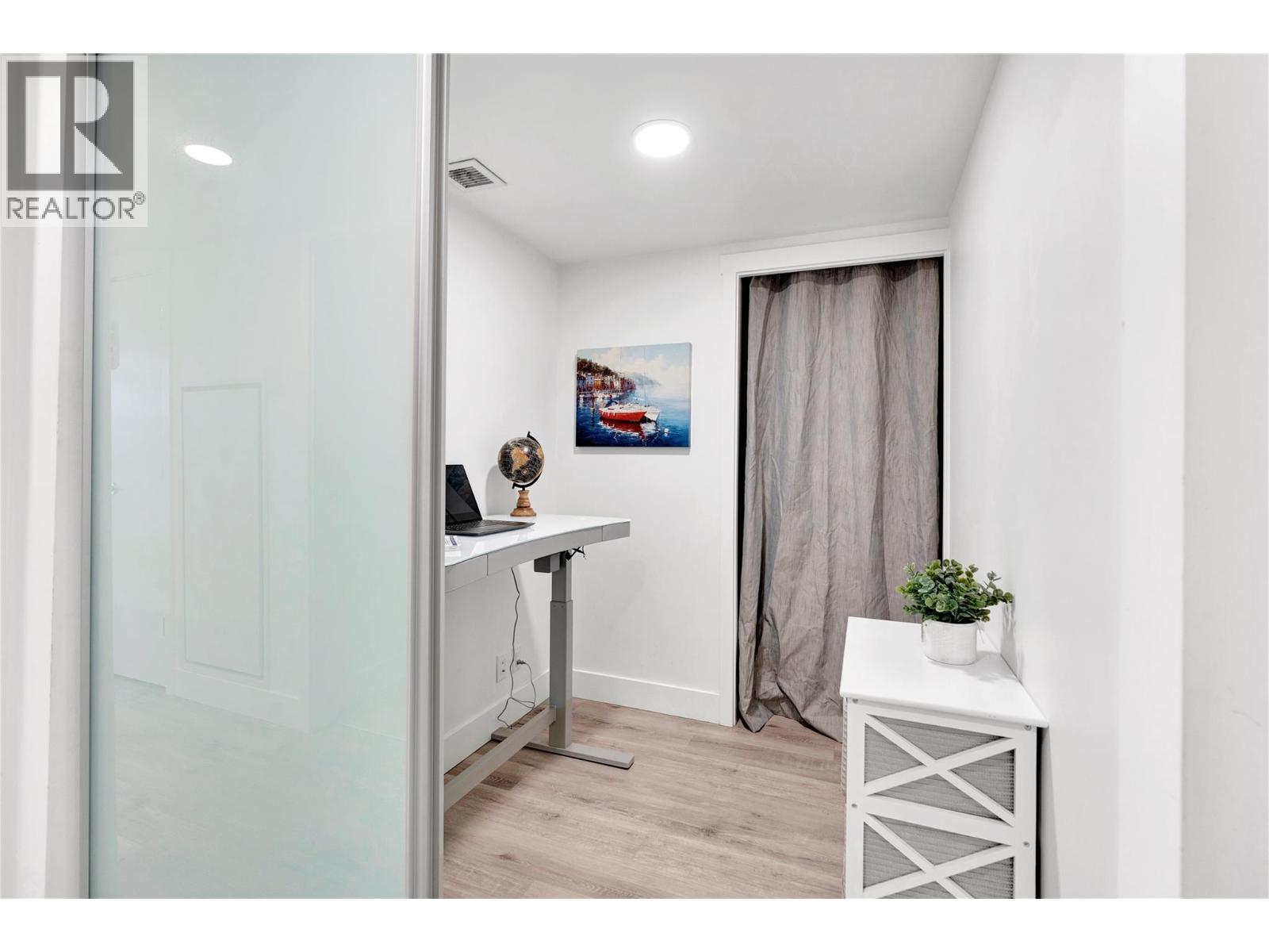 703 1588 Ellis Street, Kelowna