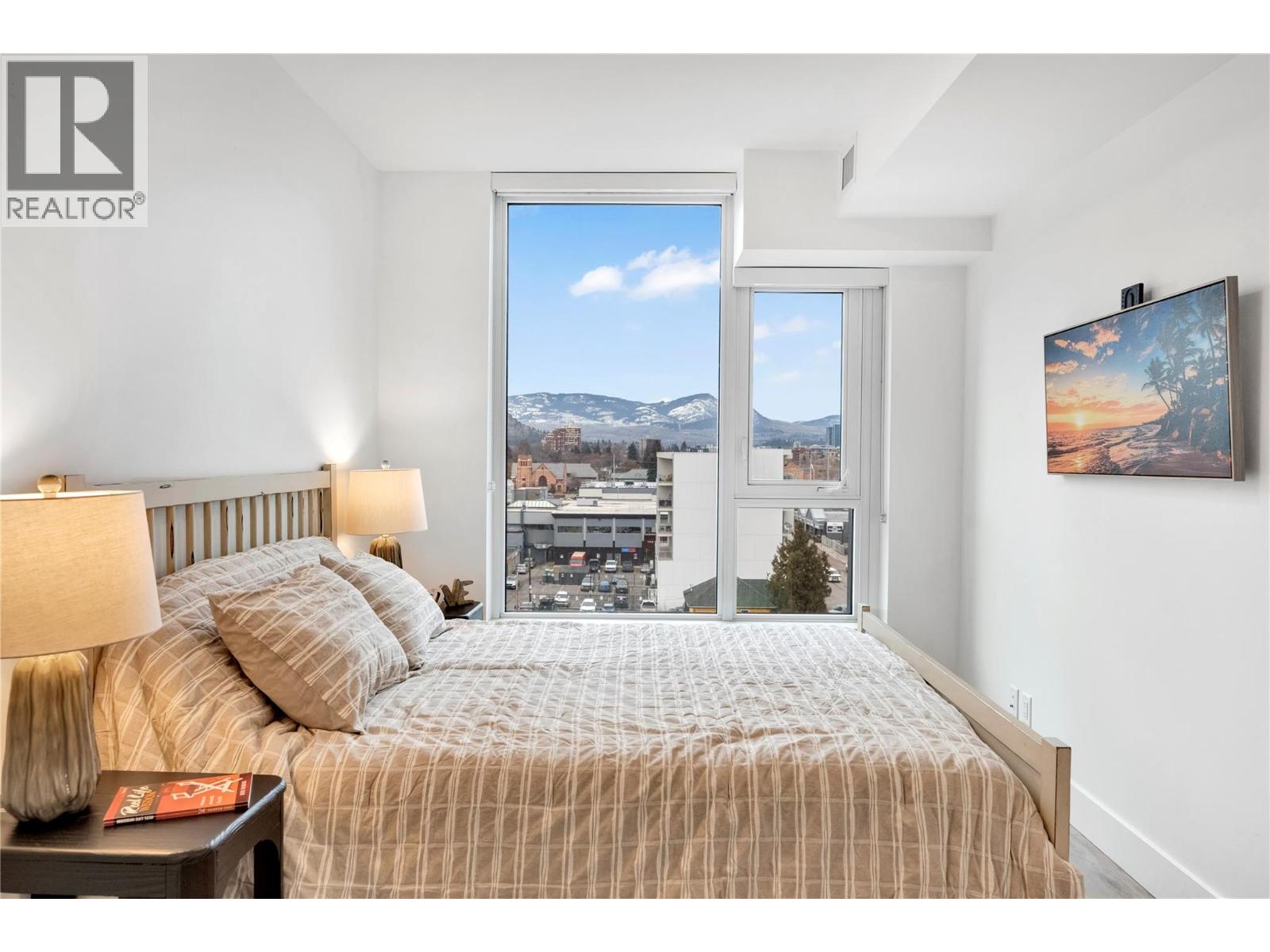 703 1588 Ellis Street, Kelowna