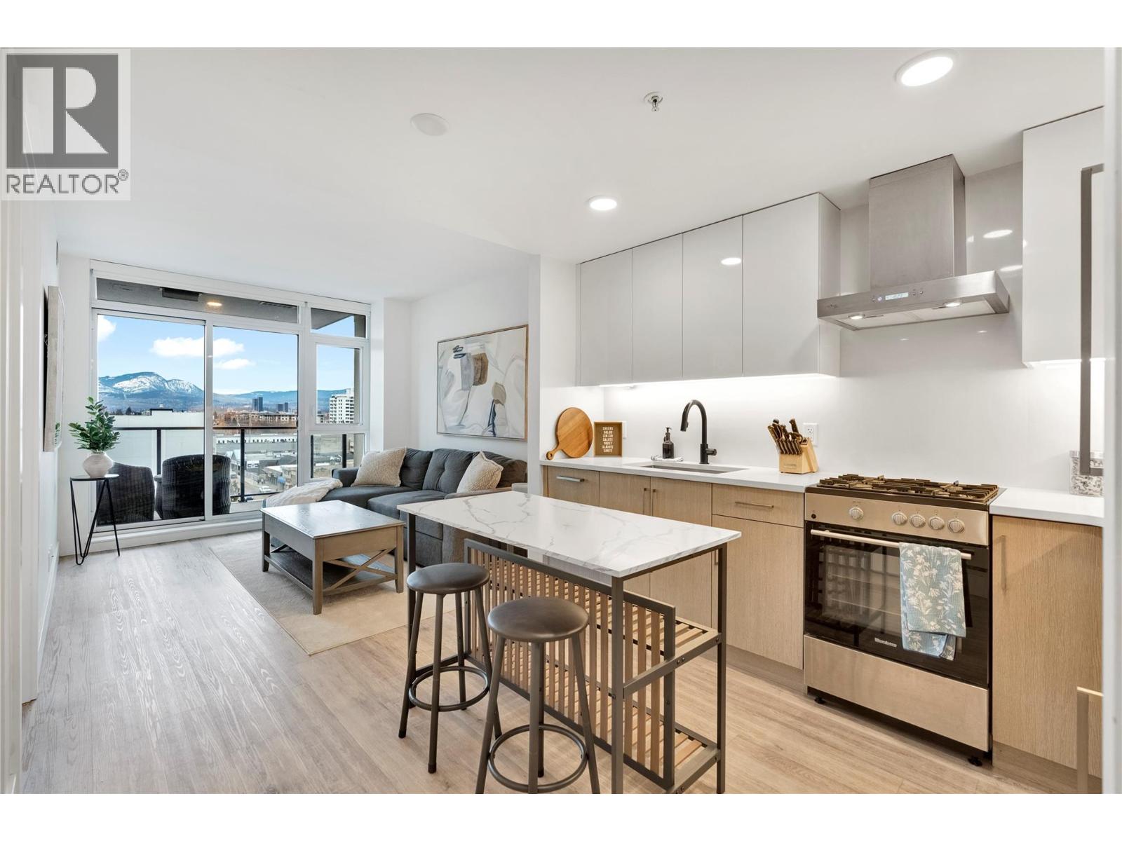 703 1588 Ellis Street, Kelowna