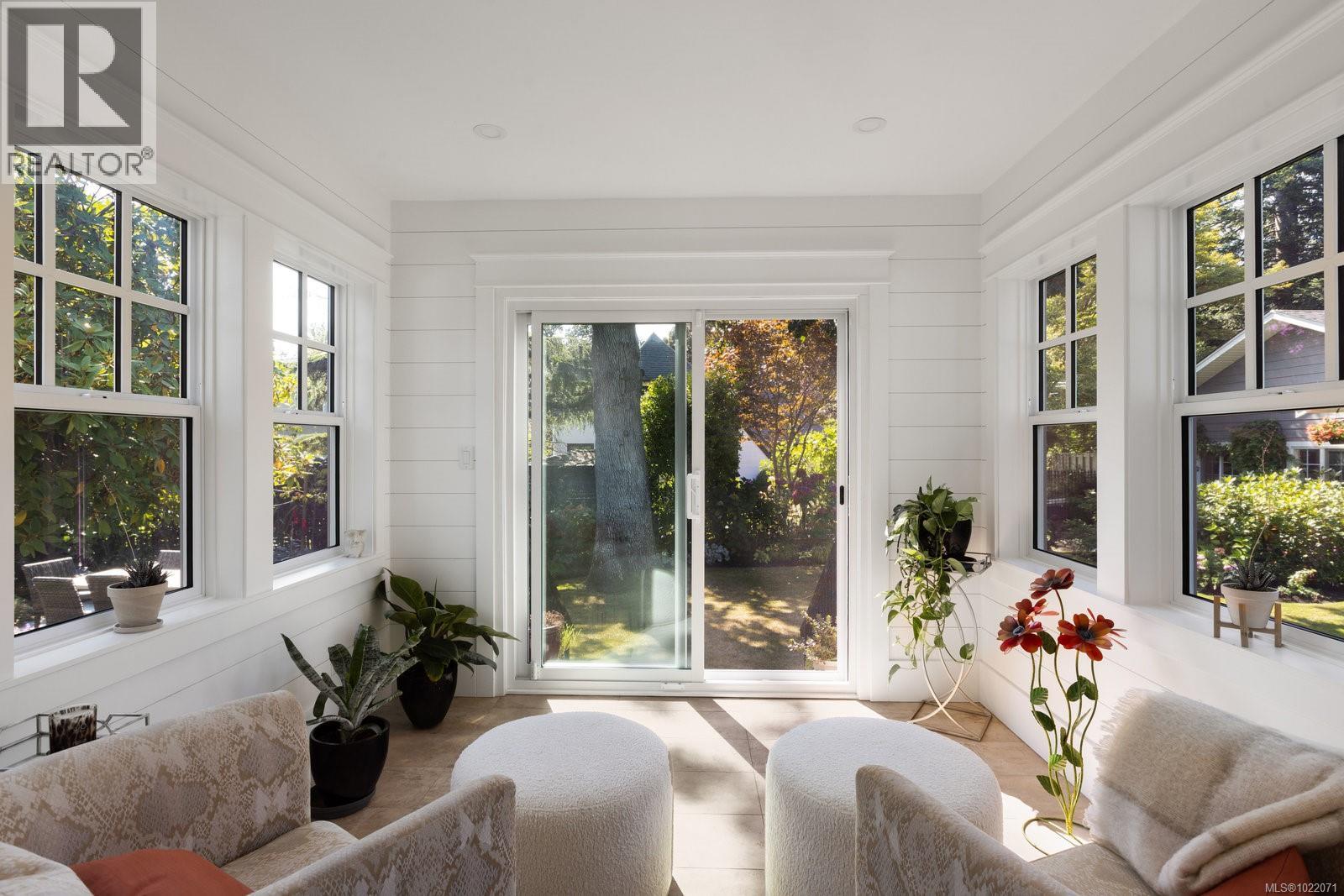 2655 Shady Lane, Oak Bay