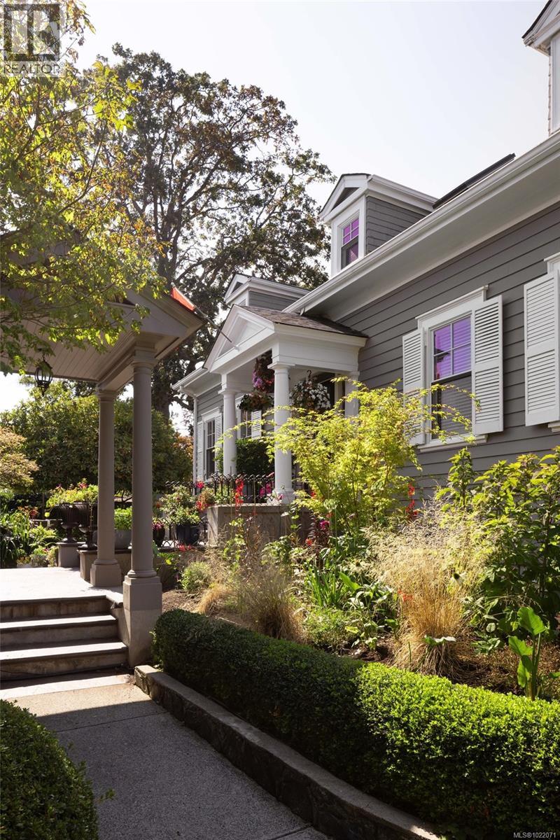 2655 Shady Lane, Oak Bay