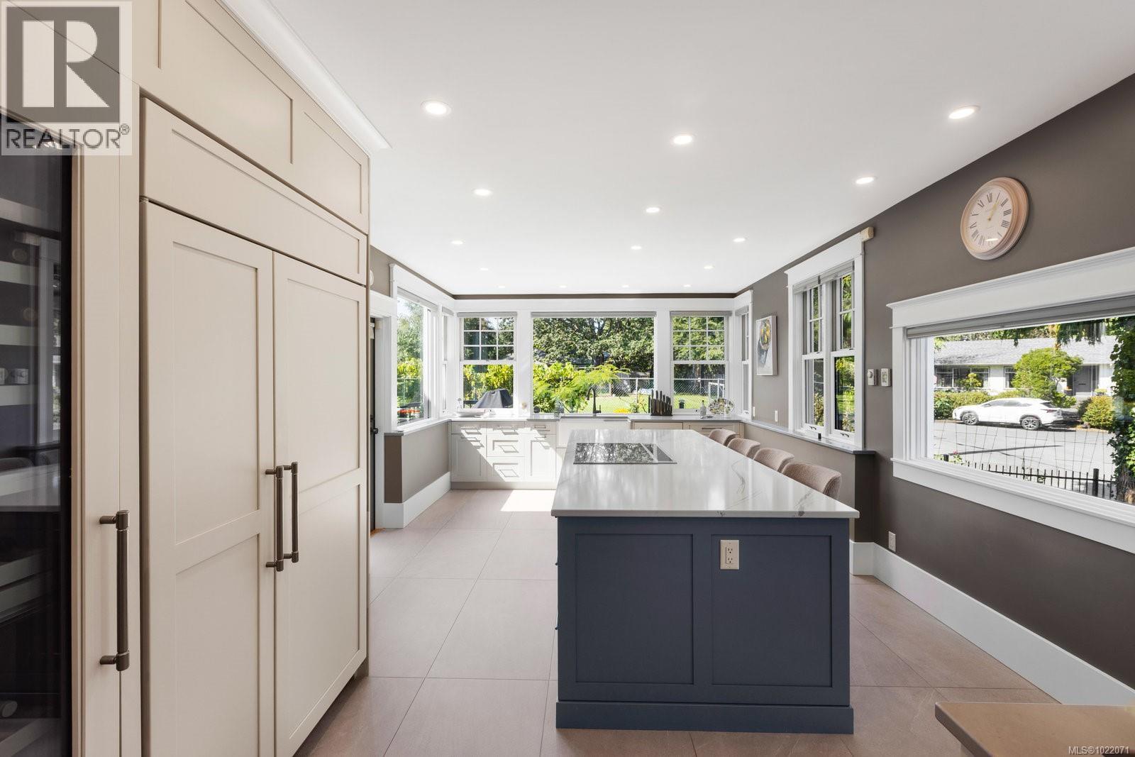 2655 Shady Lane, Oak Bay