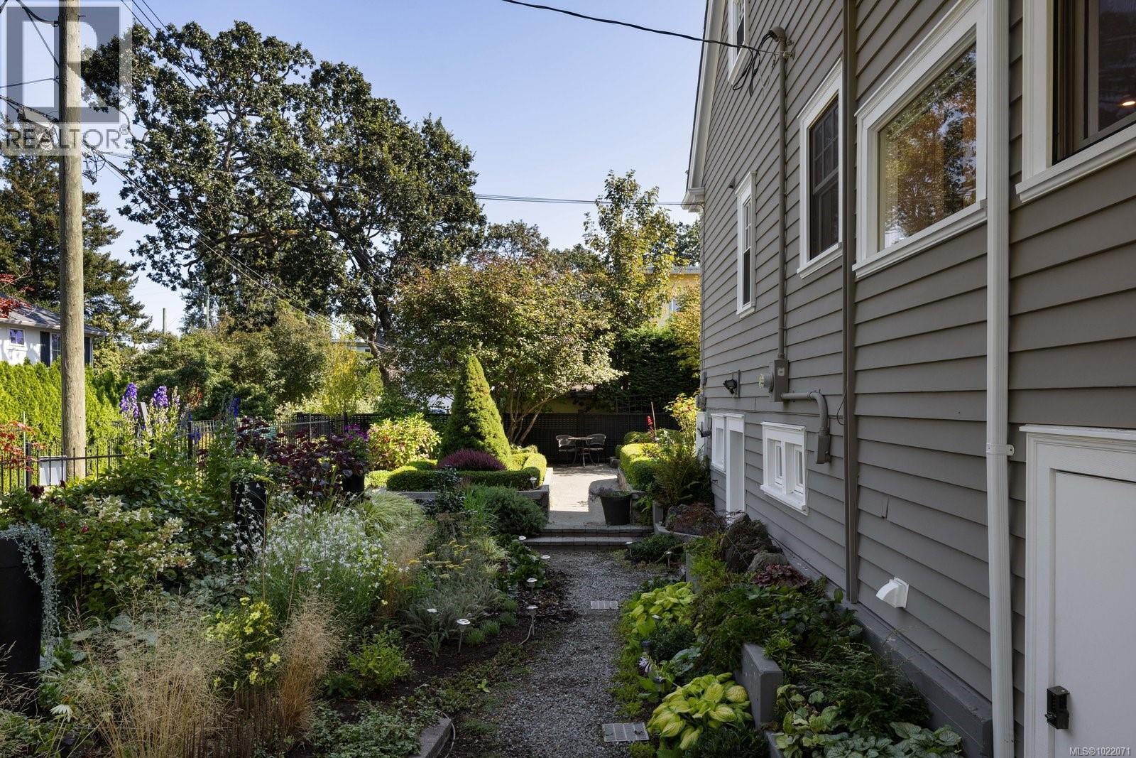 2655 Shady Lane, Oak Bay