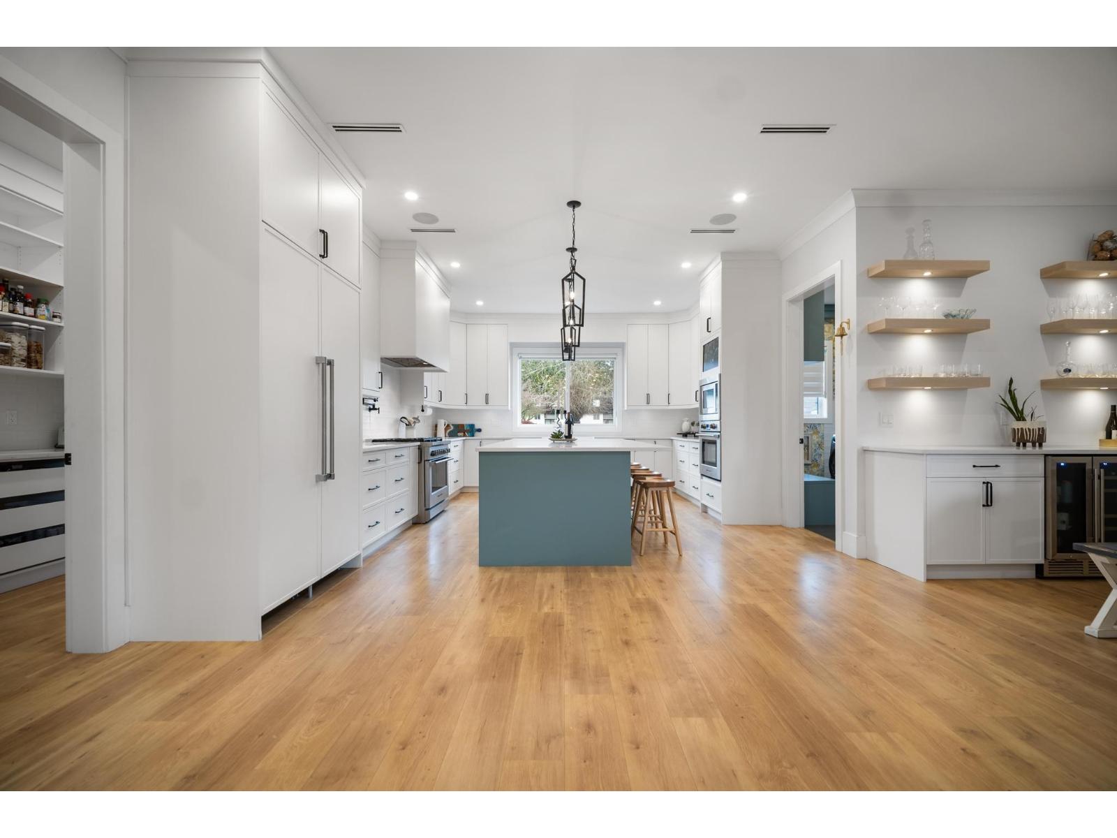 8910 117A Street, Delta