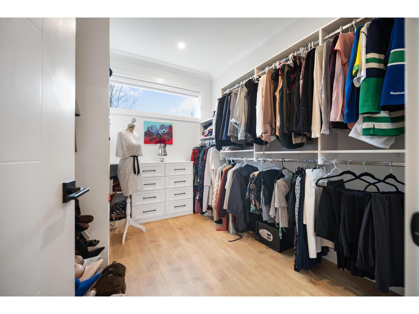 8910 117A Street, Delta