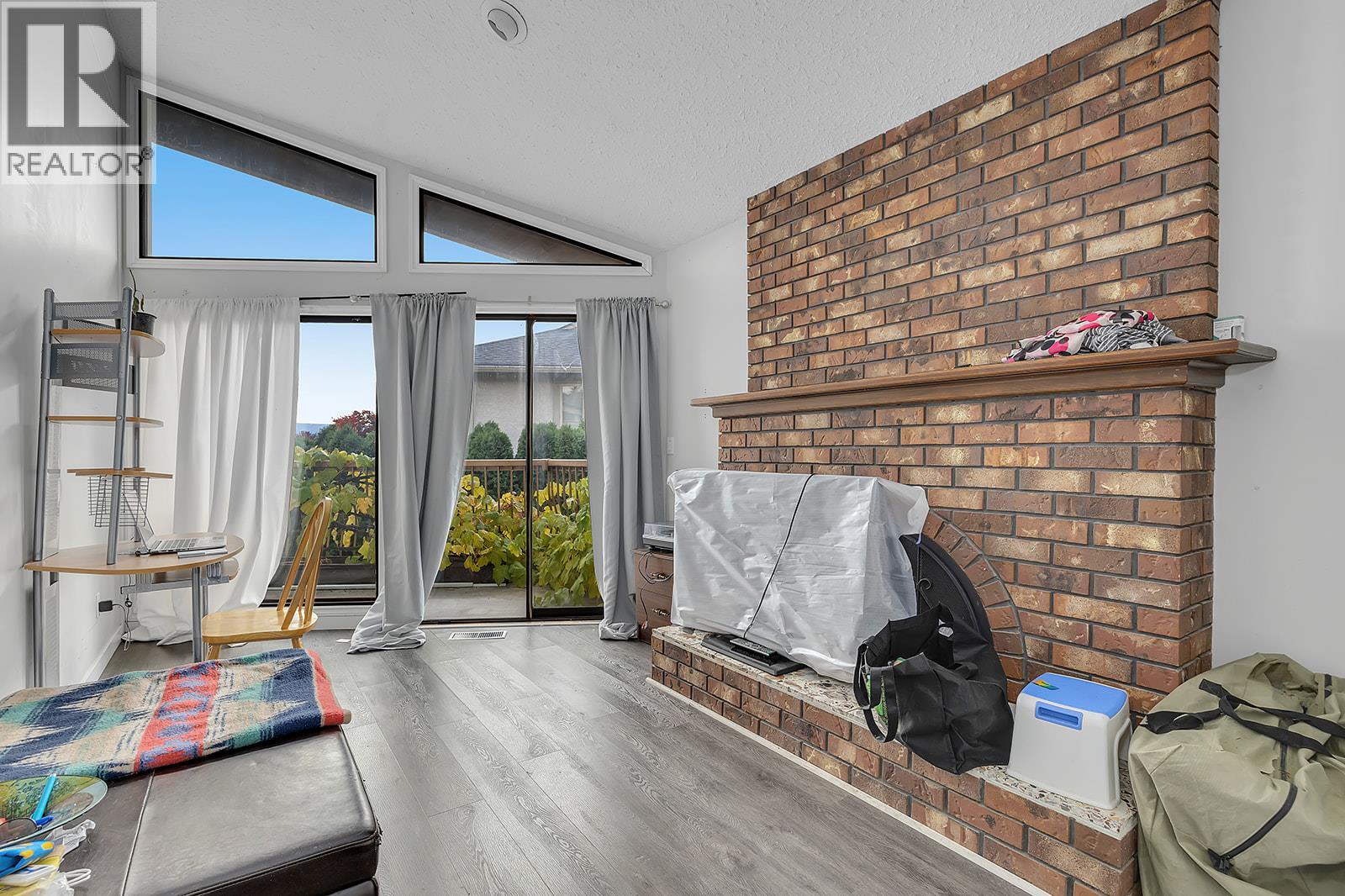  154 Applebrooke Crescent, Kelowna