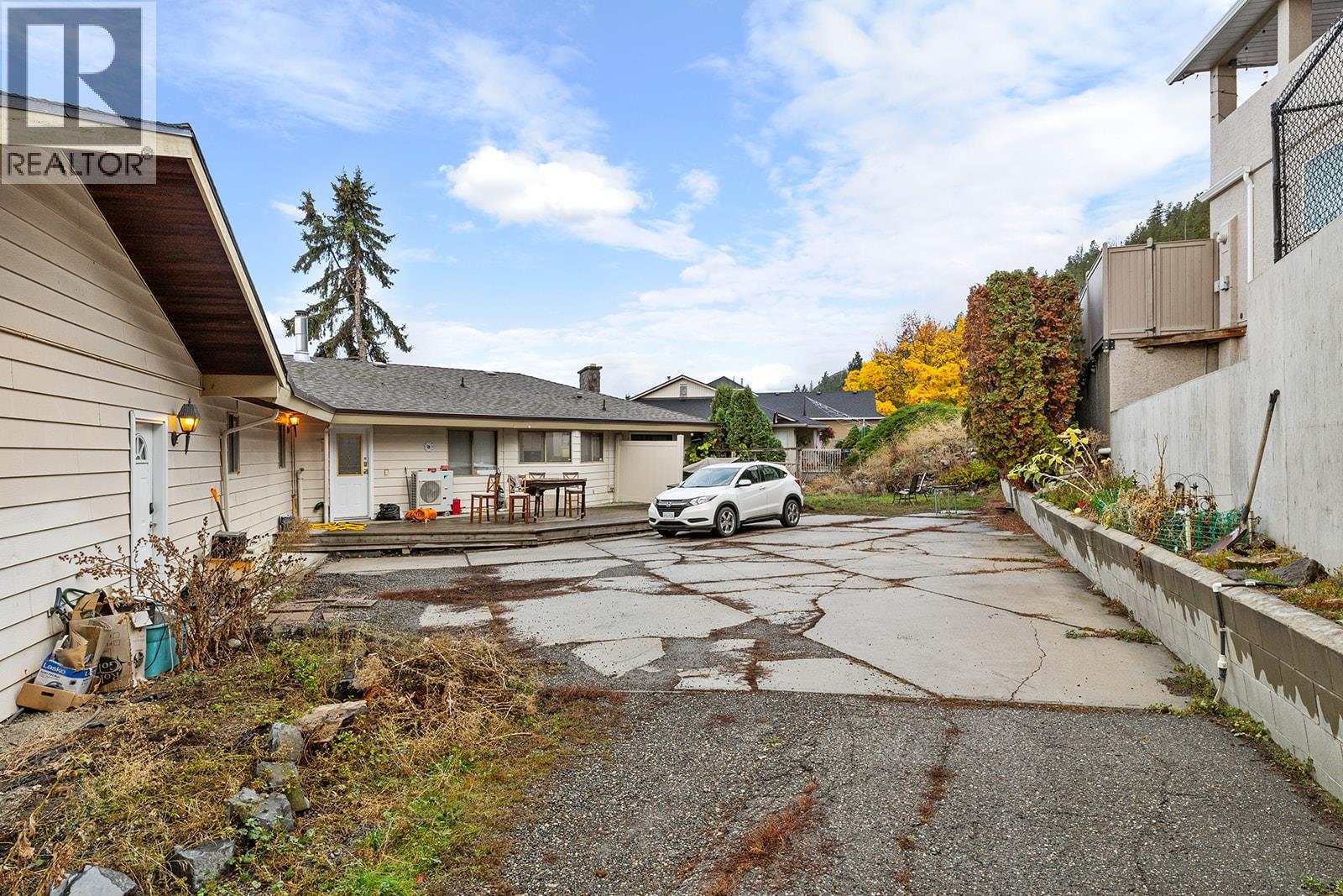  154 Applebrooke Crescent, Kelowna