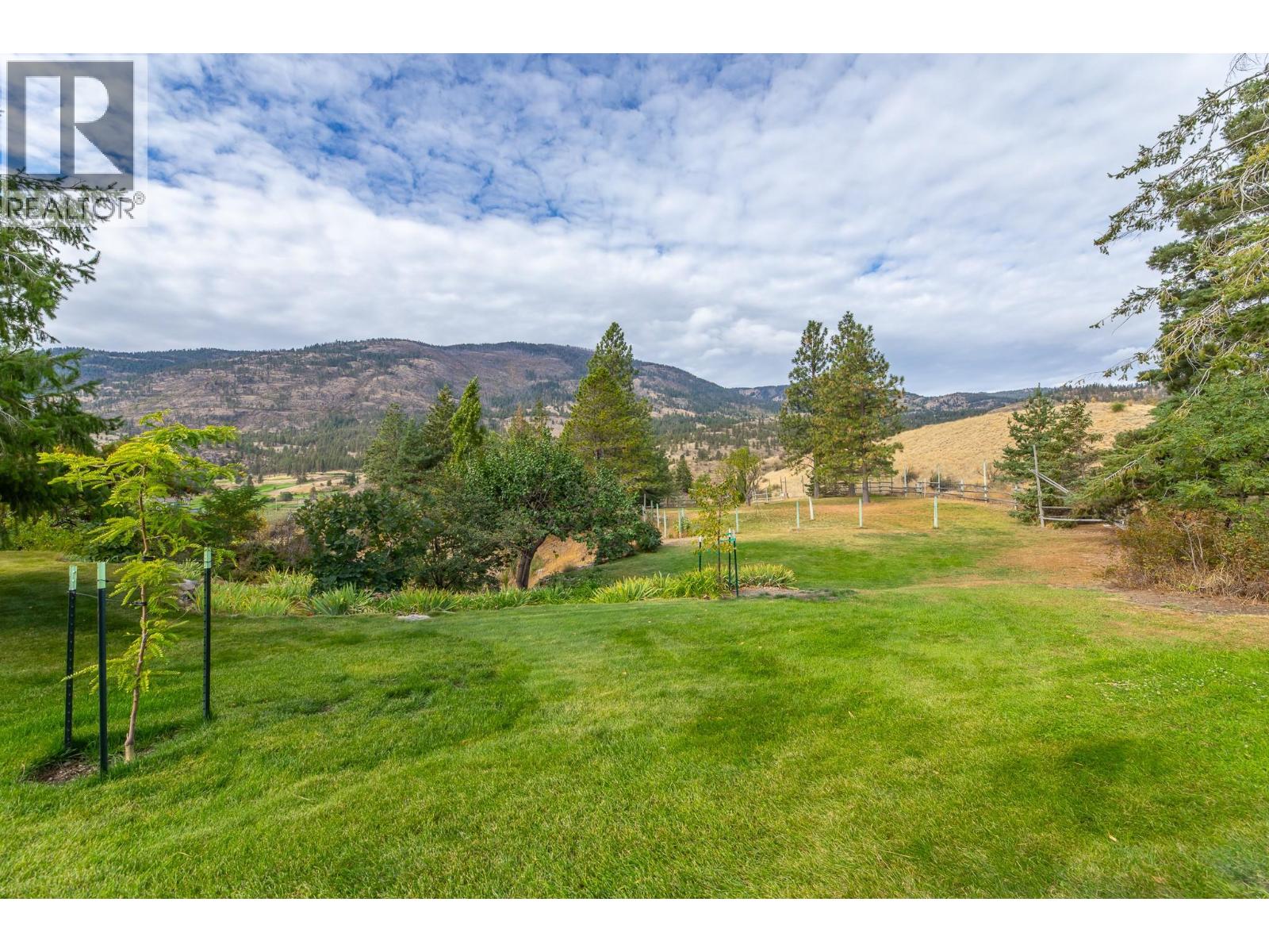  101 Knippelberg Road, Oliver