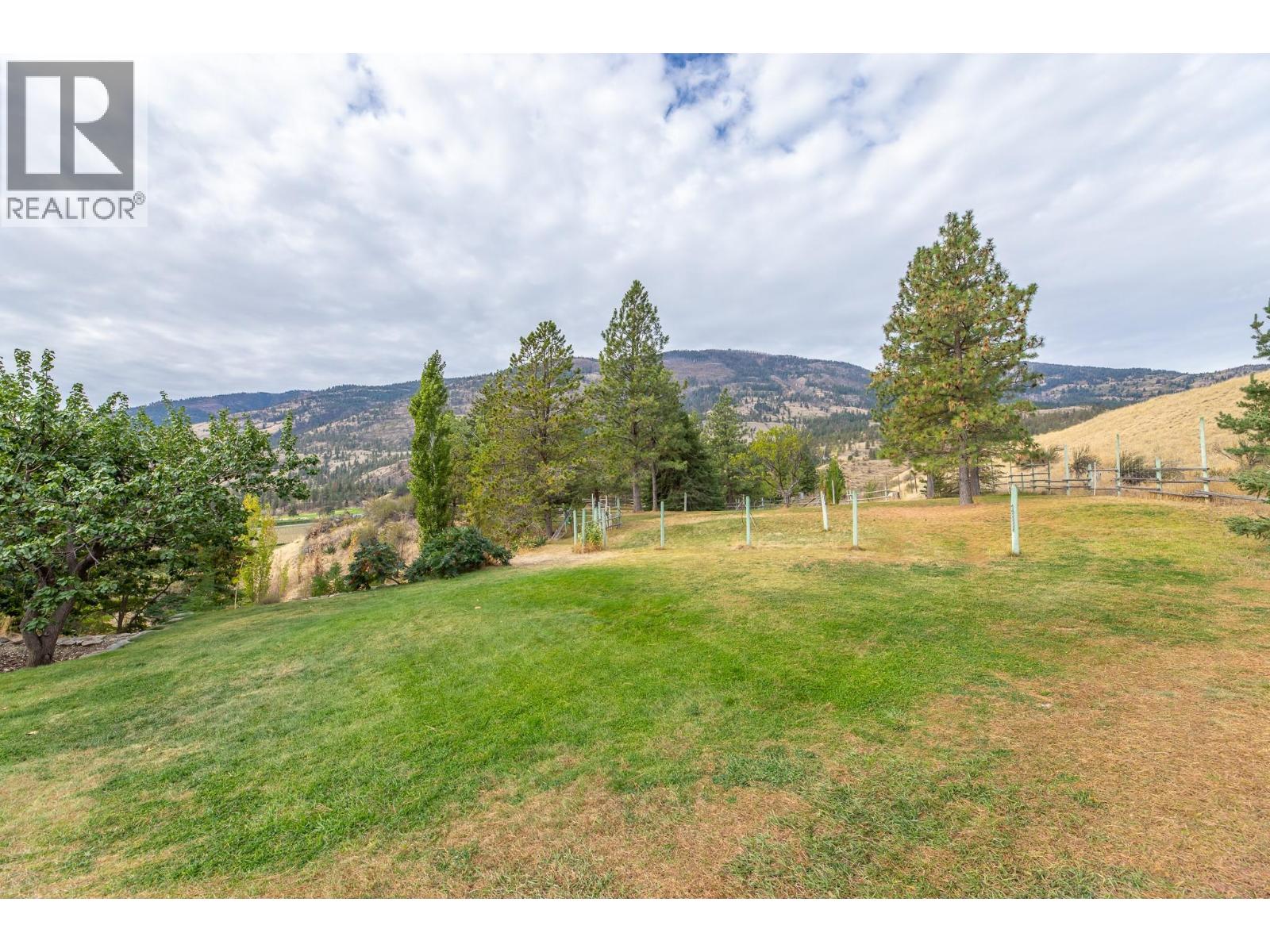  101 Knippelberg Road, Oliver