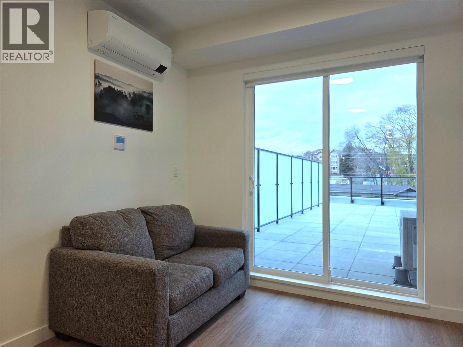 213 1380 Pridham Avenue, Kelowna