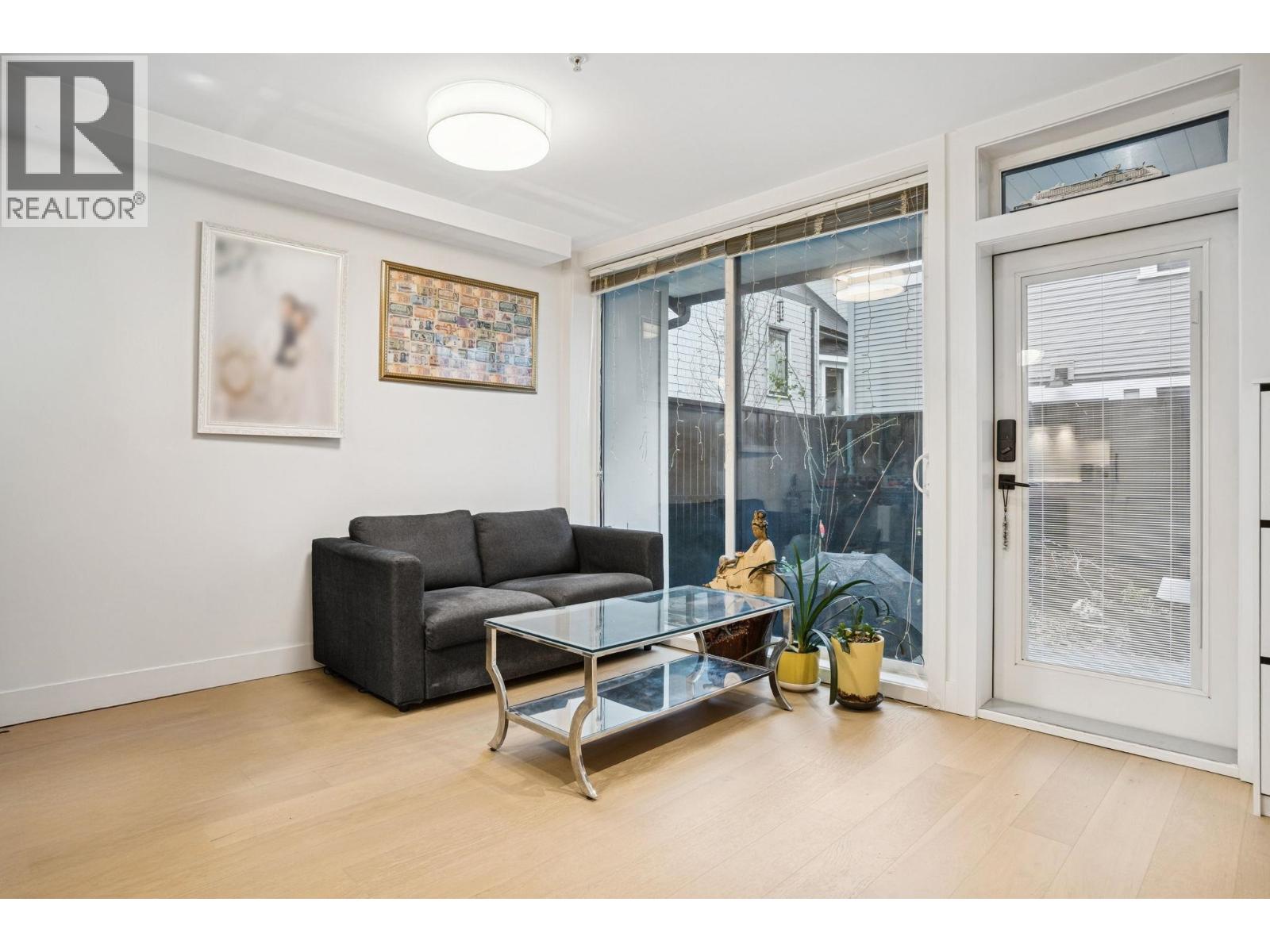 721 E 26TH AVENUE, Vancouver