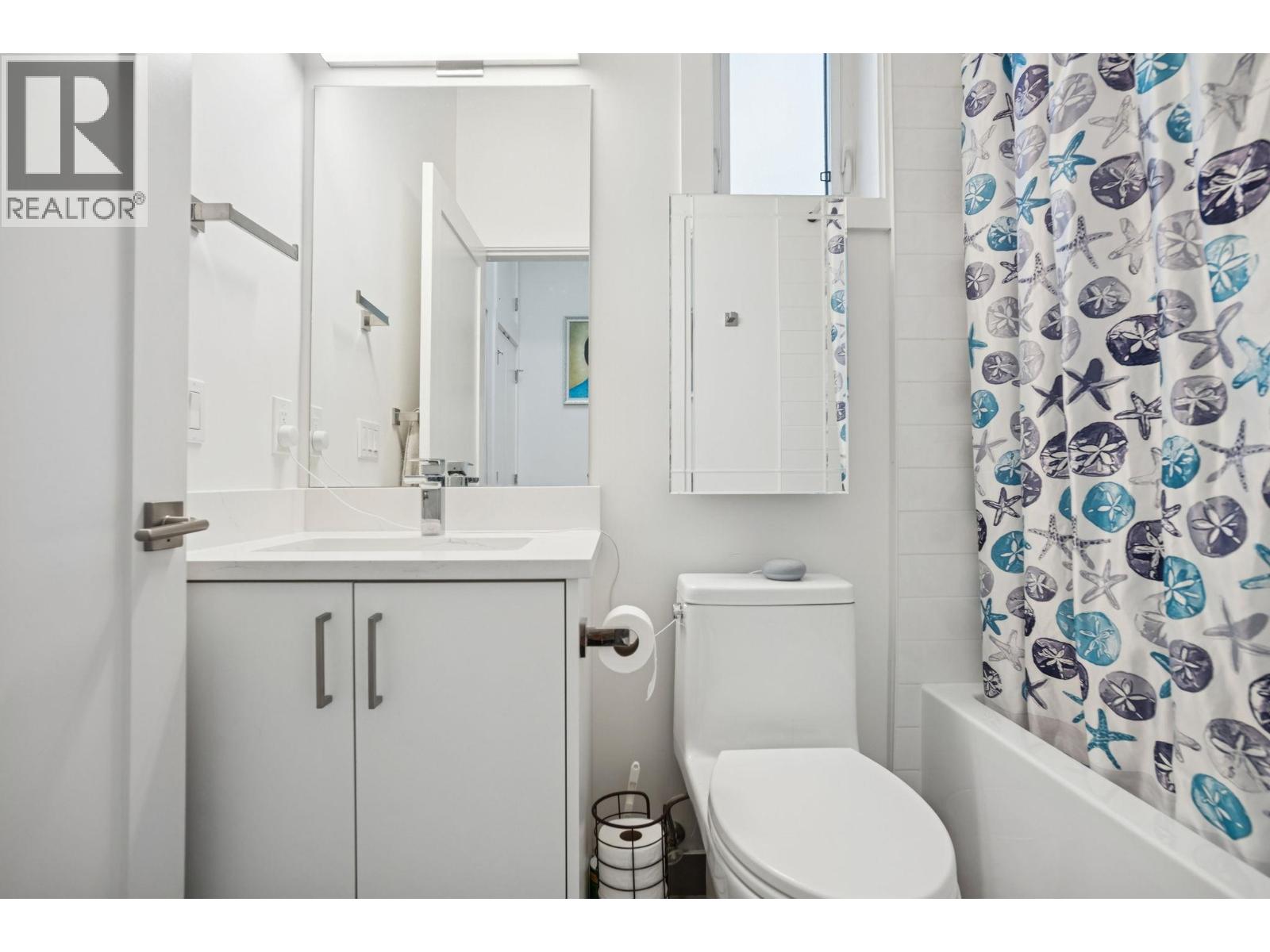 721 E 26TH AVENUE, Vancouver