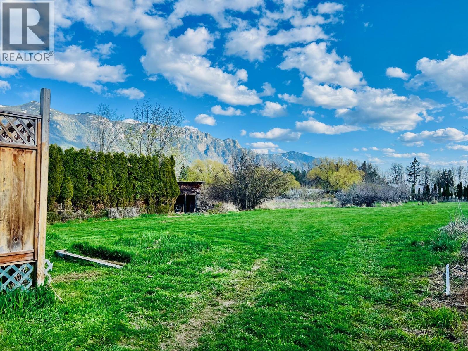 3317 ERICKSON ROAD - 40