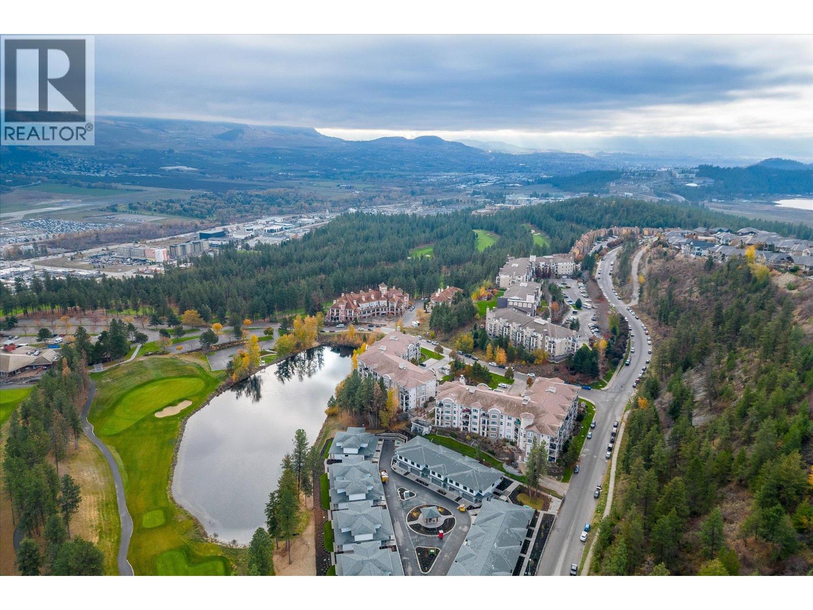 1317 1875 Country Club Drive, Kelowna