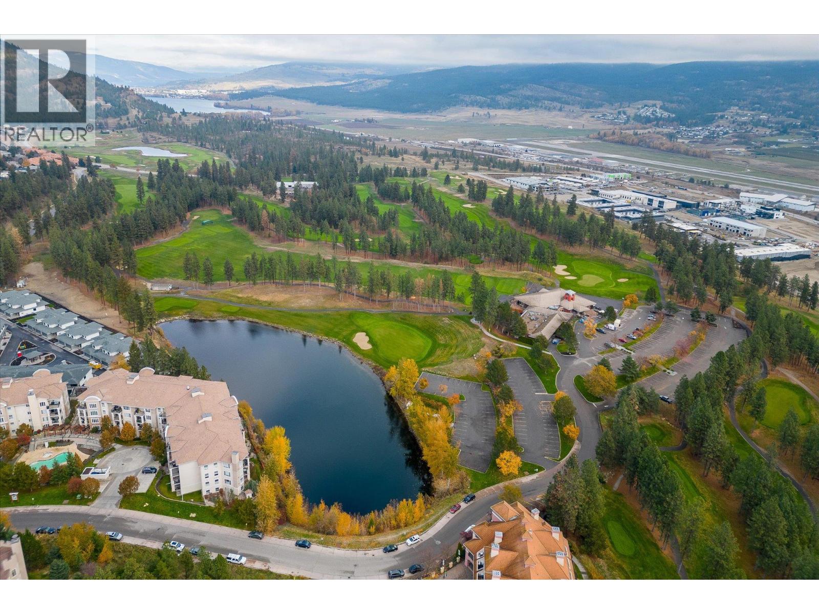 1317 1875 Country Club Drive, Kelowna
